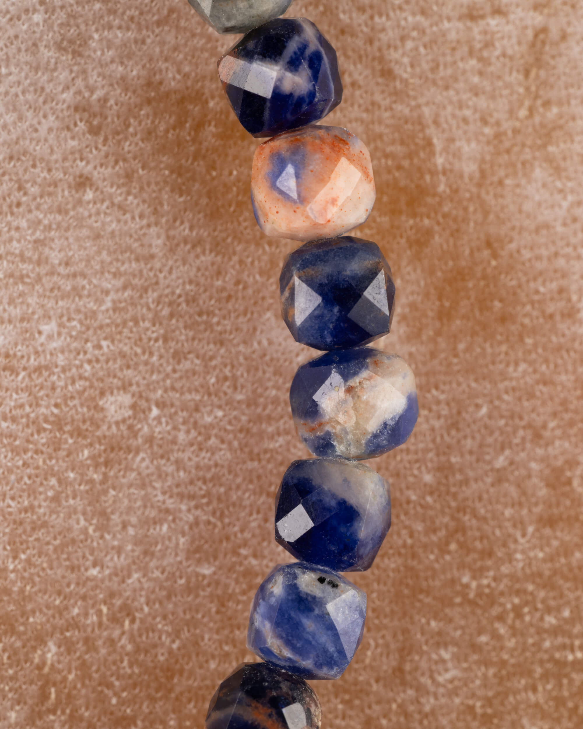 Pulsera de Sodalita Facetada 4 mm - Claridad y Agilidad Mental