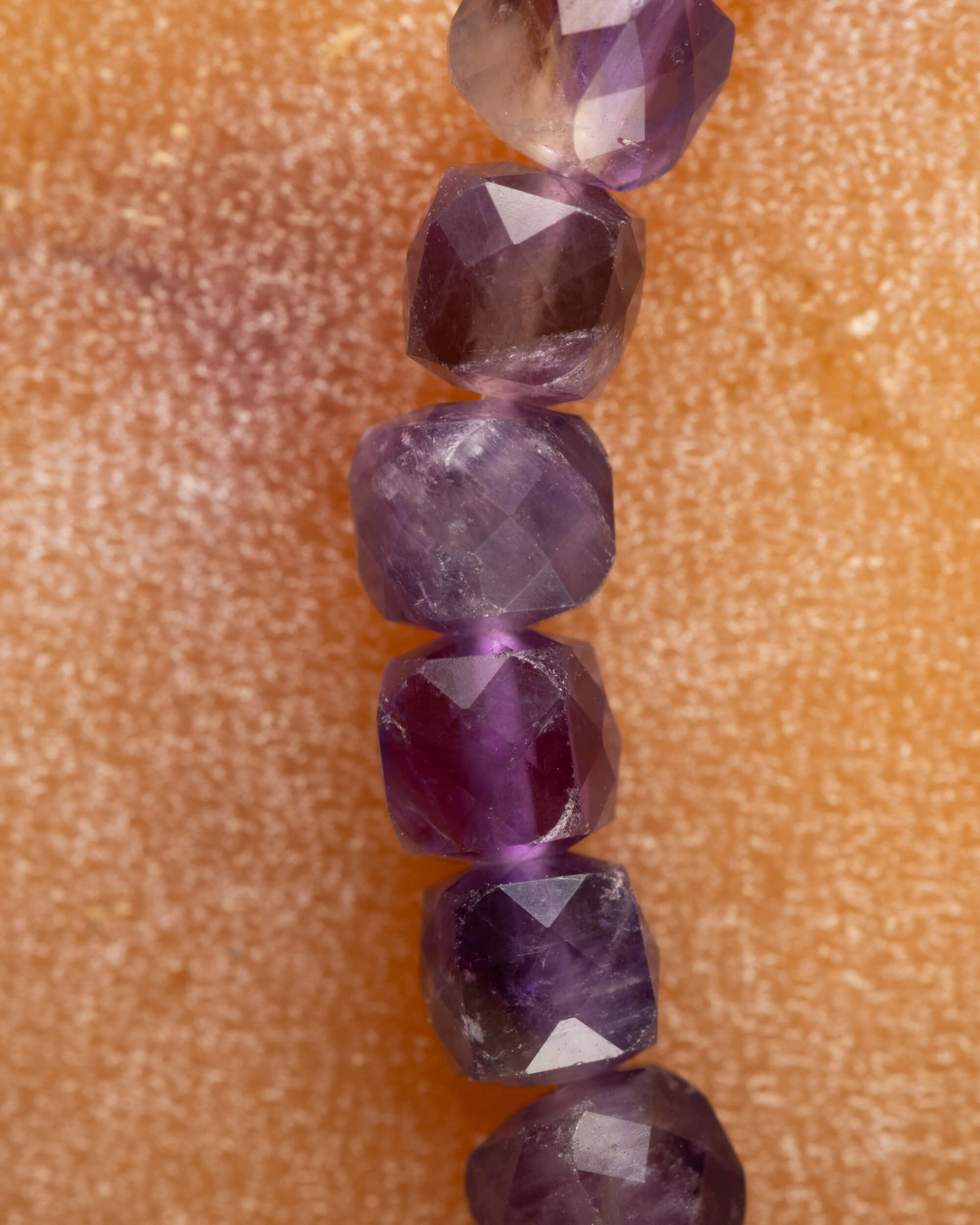 Pulsera de Amatista Facetada 4 mm - Visión e Intuición (Degradado)