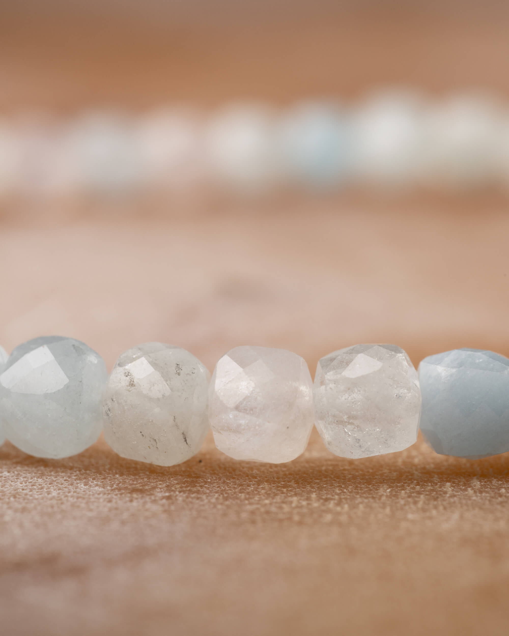 Pulsera de Morganita y Aguamarina Facetada 4 mm - Amor y Comunicación