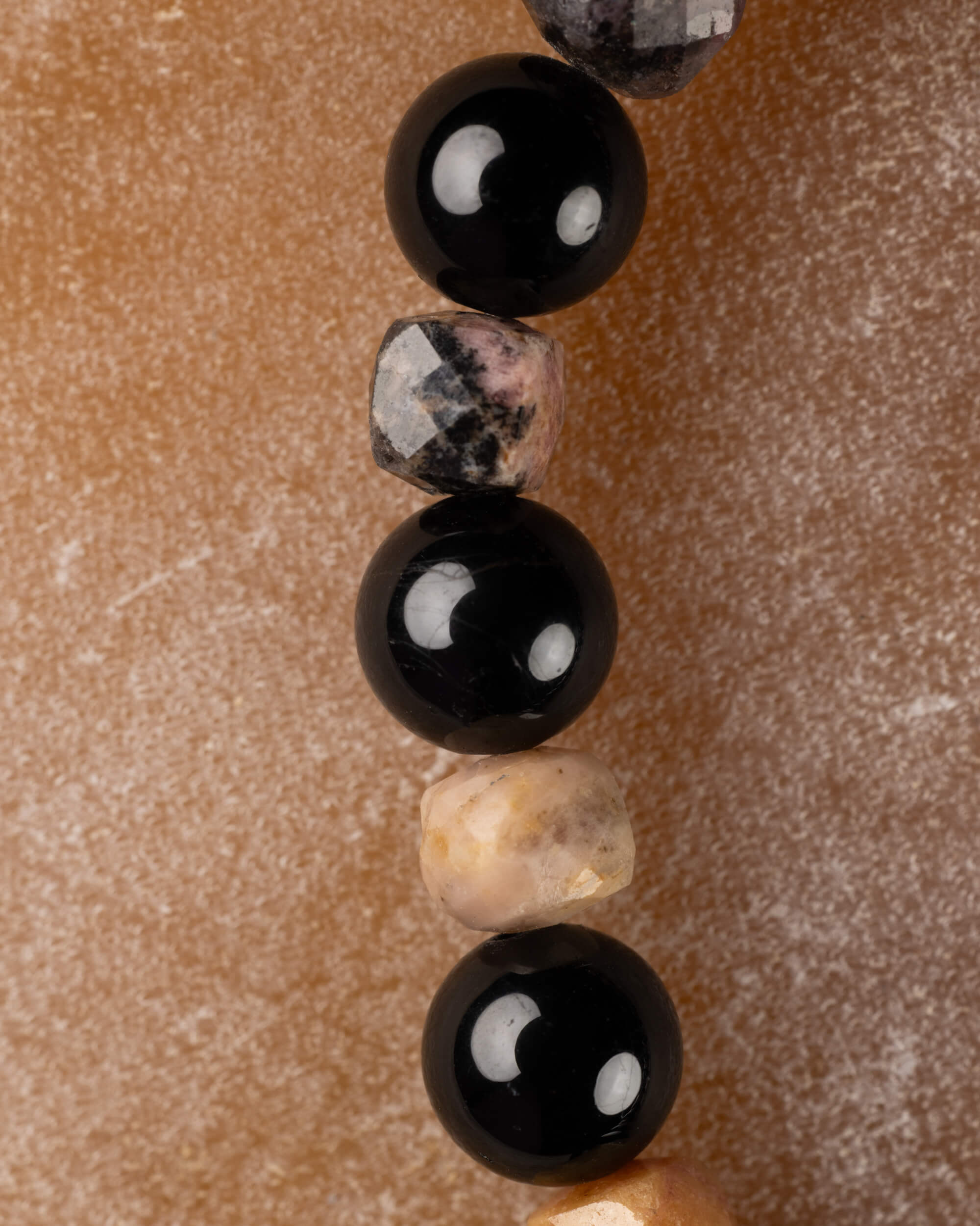 LLAVE 16: Pulsera Fortaleza Emocional - Protección y Sanación Profunda