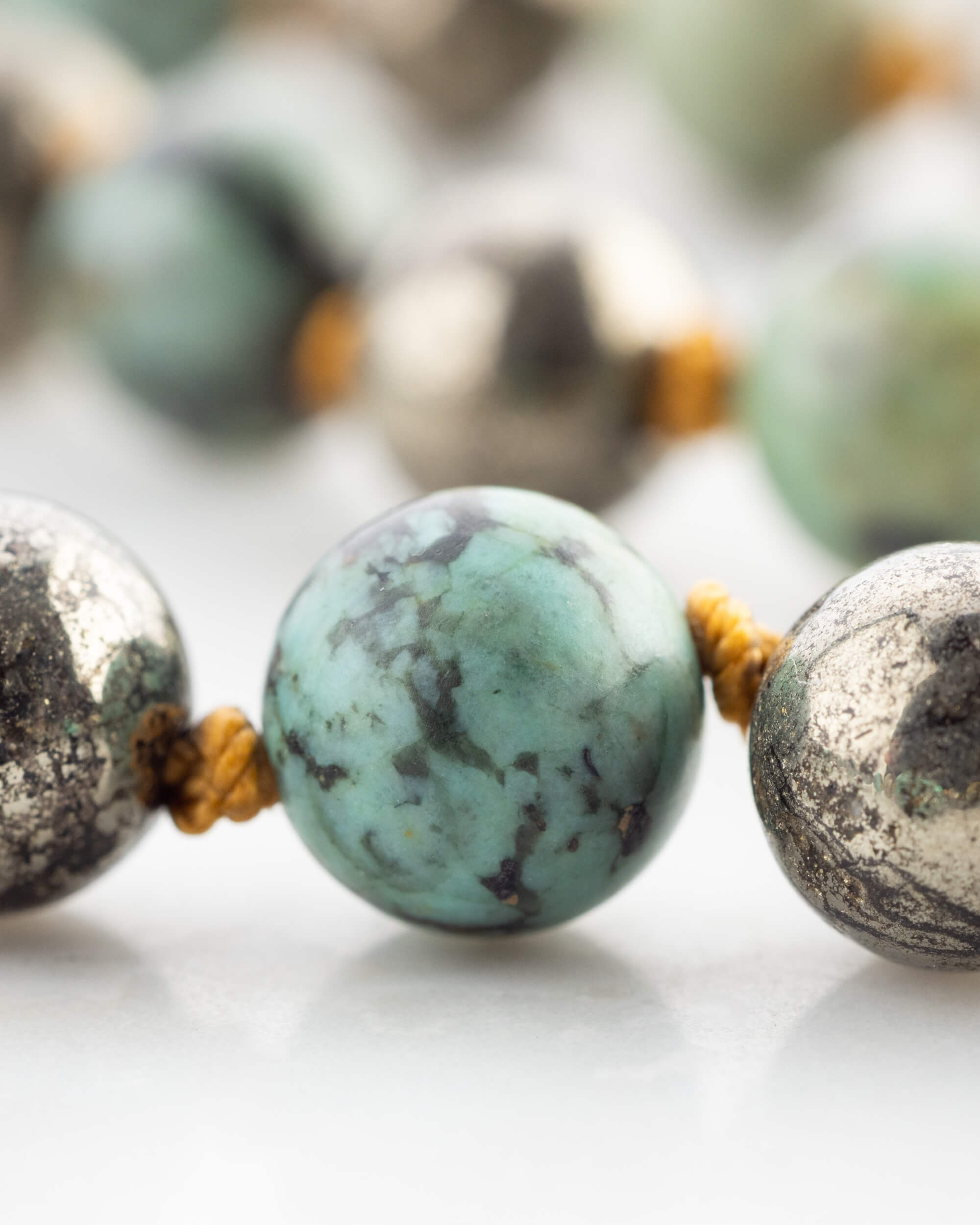 Japa Mala "Voz del Espejo" 108 Cuentas - Visión y Expresión Verdadera