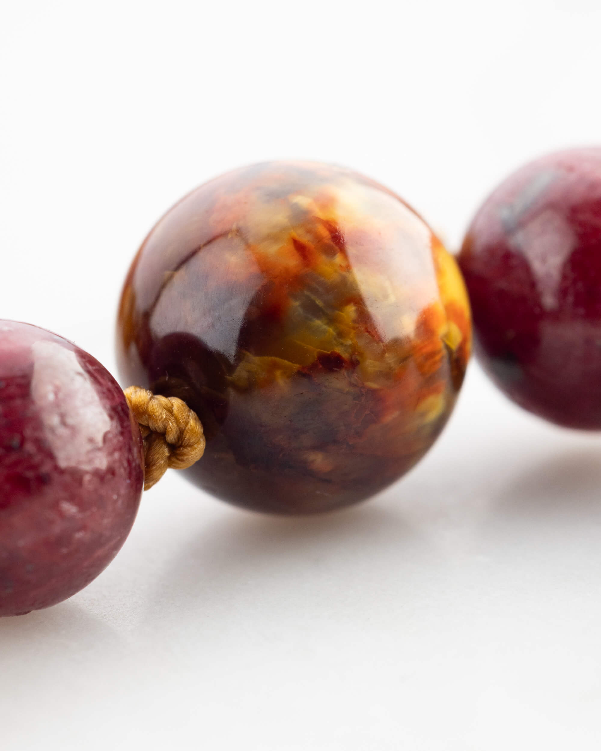 Japa Mala "Centro Encendido" 108 Cuentas - Fuego Encarnado y Visión