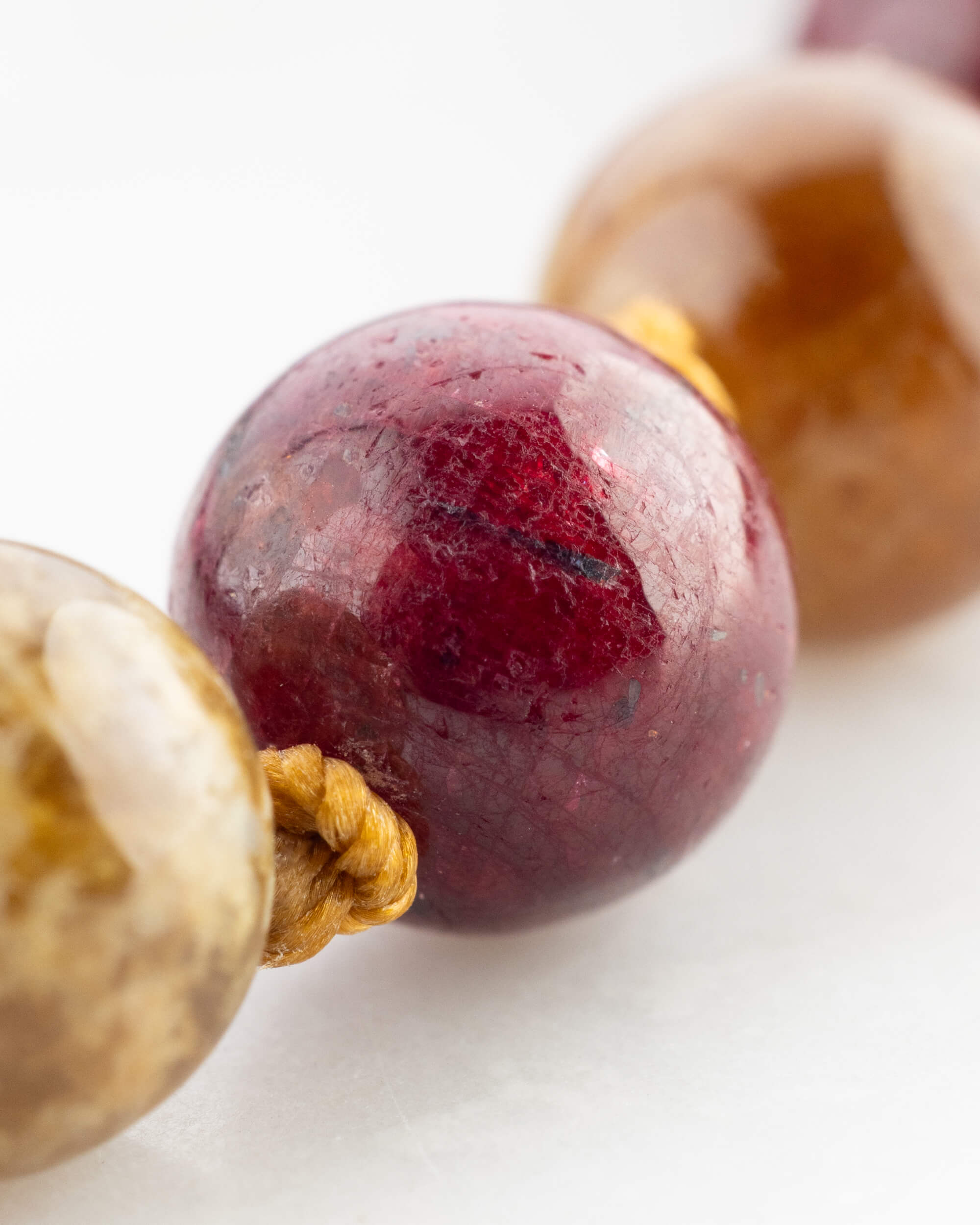 Japa Mala "Centro Encendido" 108 Cuentas - Fuego Encarnado y Visión