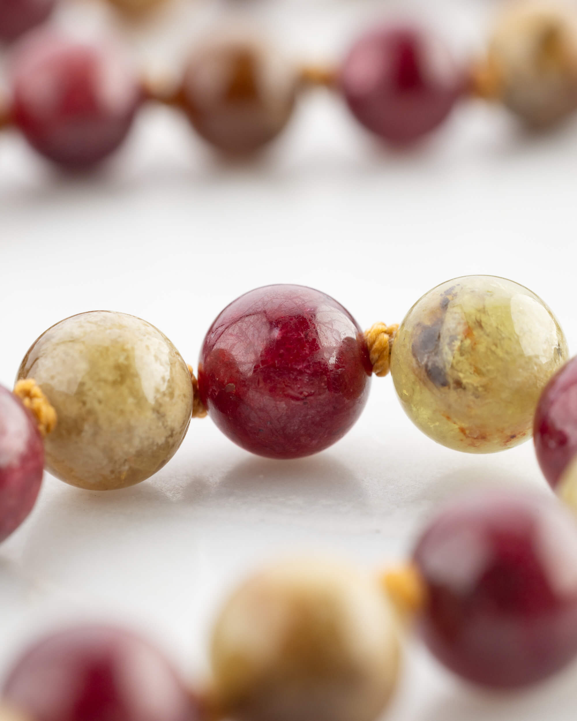 Japa Mala "Centro Encendido" 108 Cuentas - Fuego Encarnado y Visión