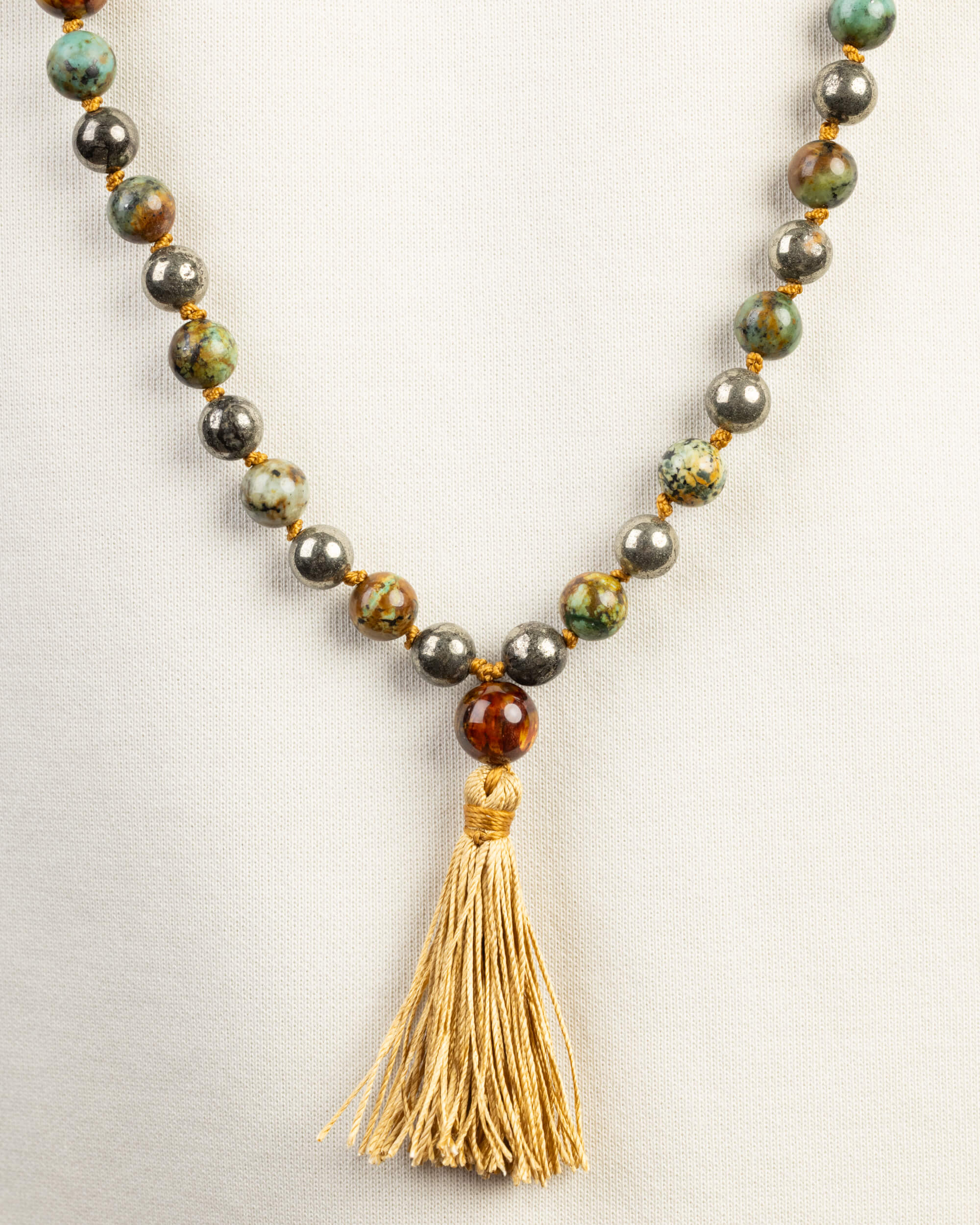 Japa Mala "Voz del Espejo" 108 Cuentas - Visión y Expresión Verdadera