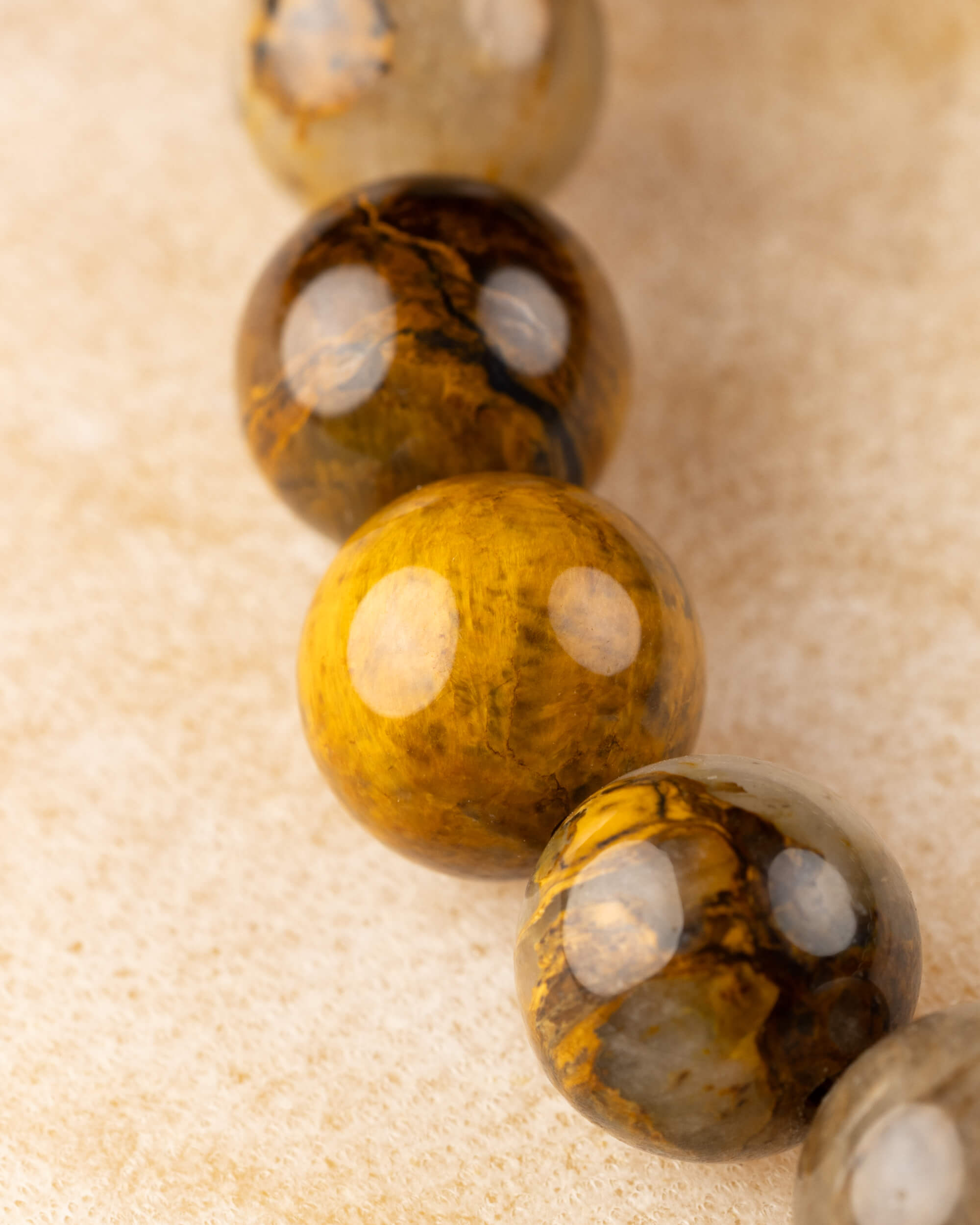 Pulsera de Pietersita Amarilla 8 mm - Poder Personal y Claridad