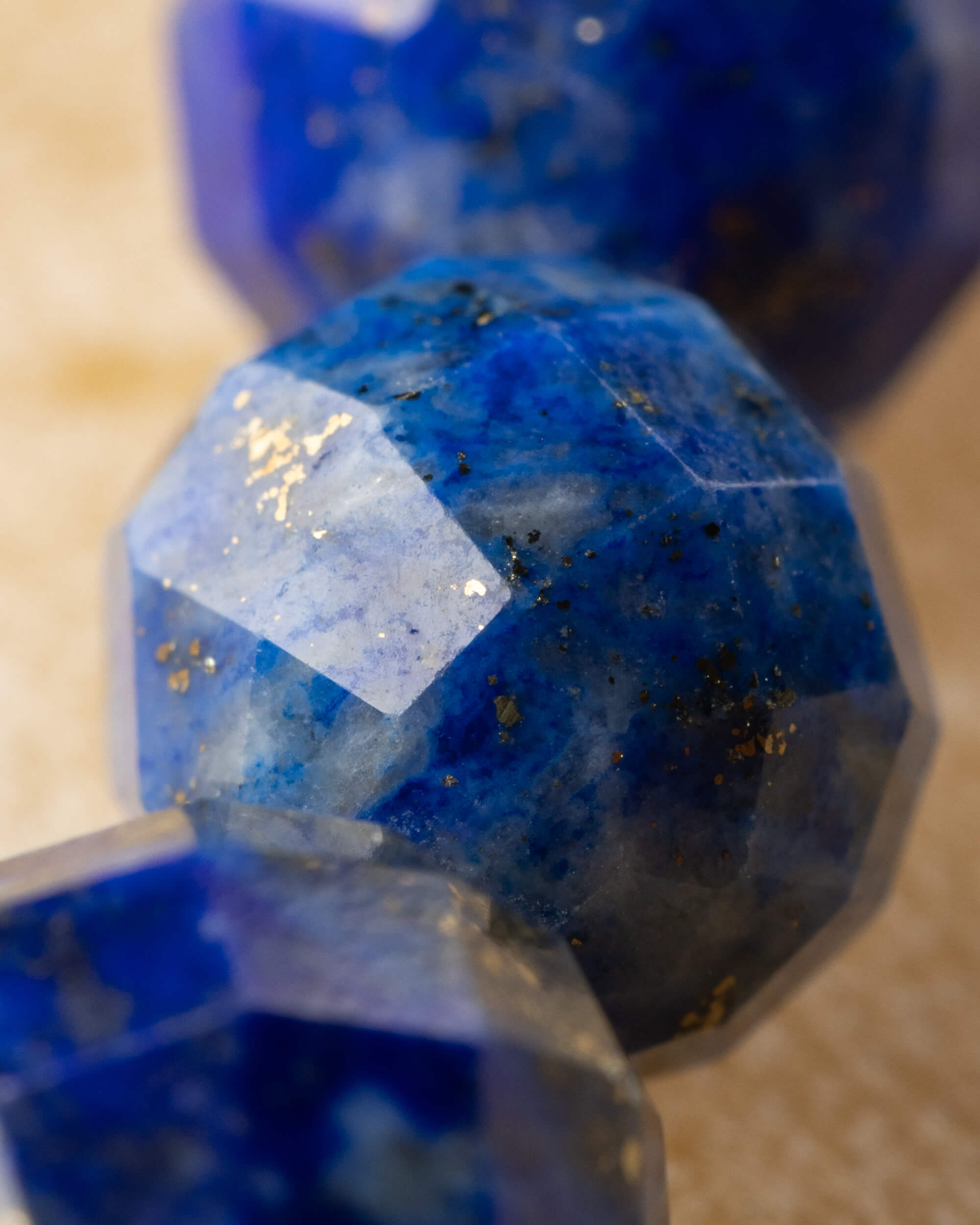 Pulsera de Lapislázuli Facetada (8 mm)