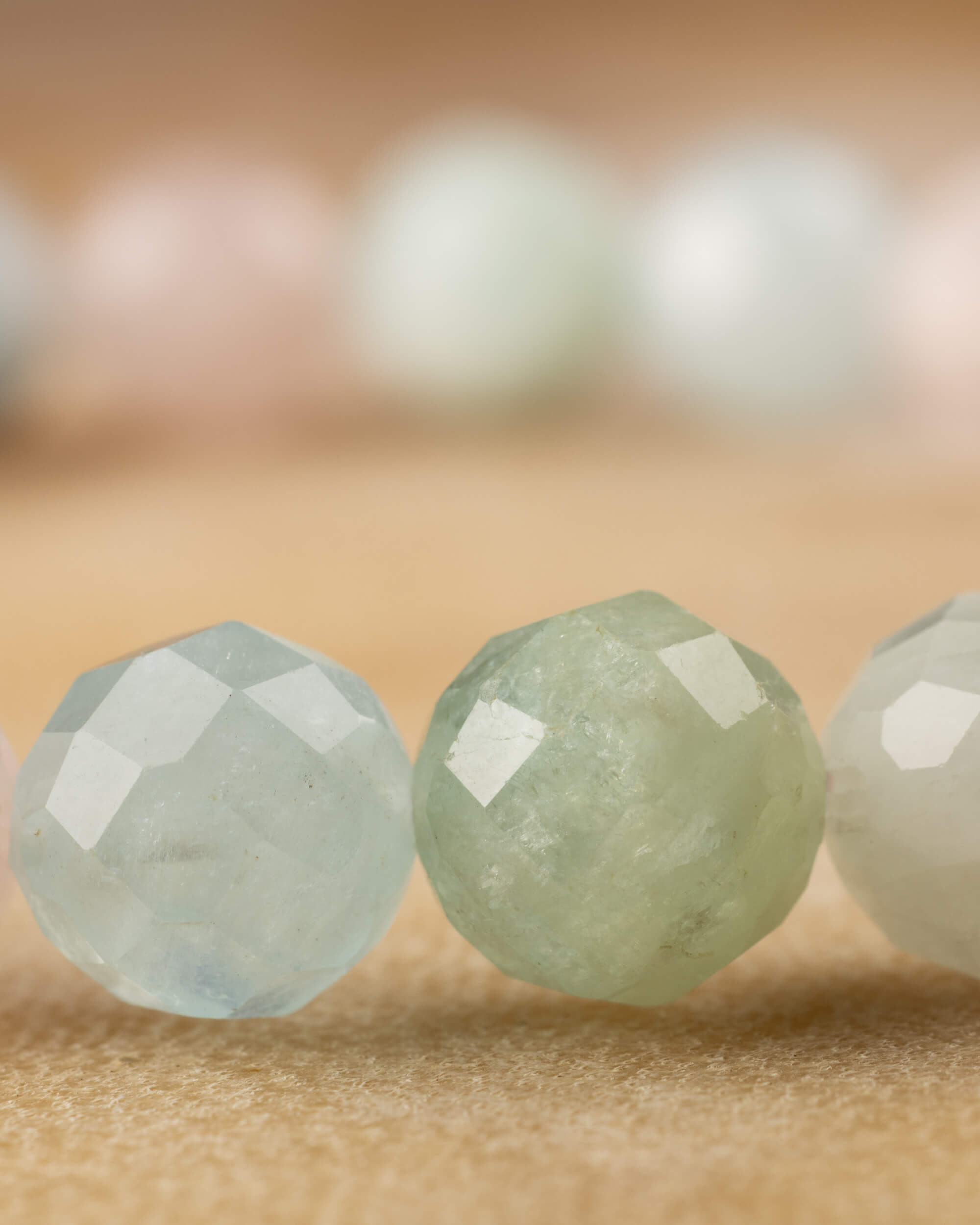 Pulsera de Berilos Facetada 8 mm - Coherencia y Claridad Amorosa