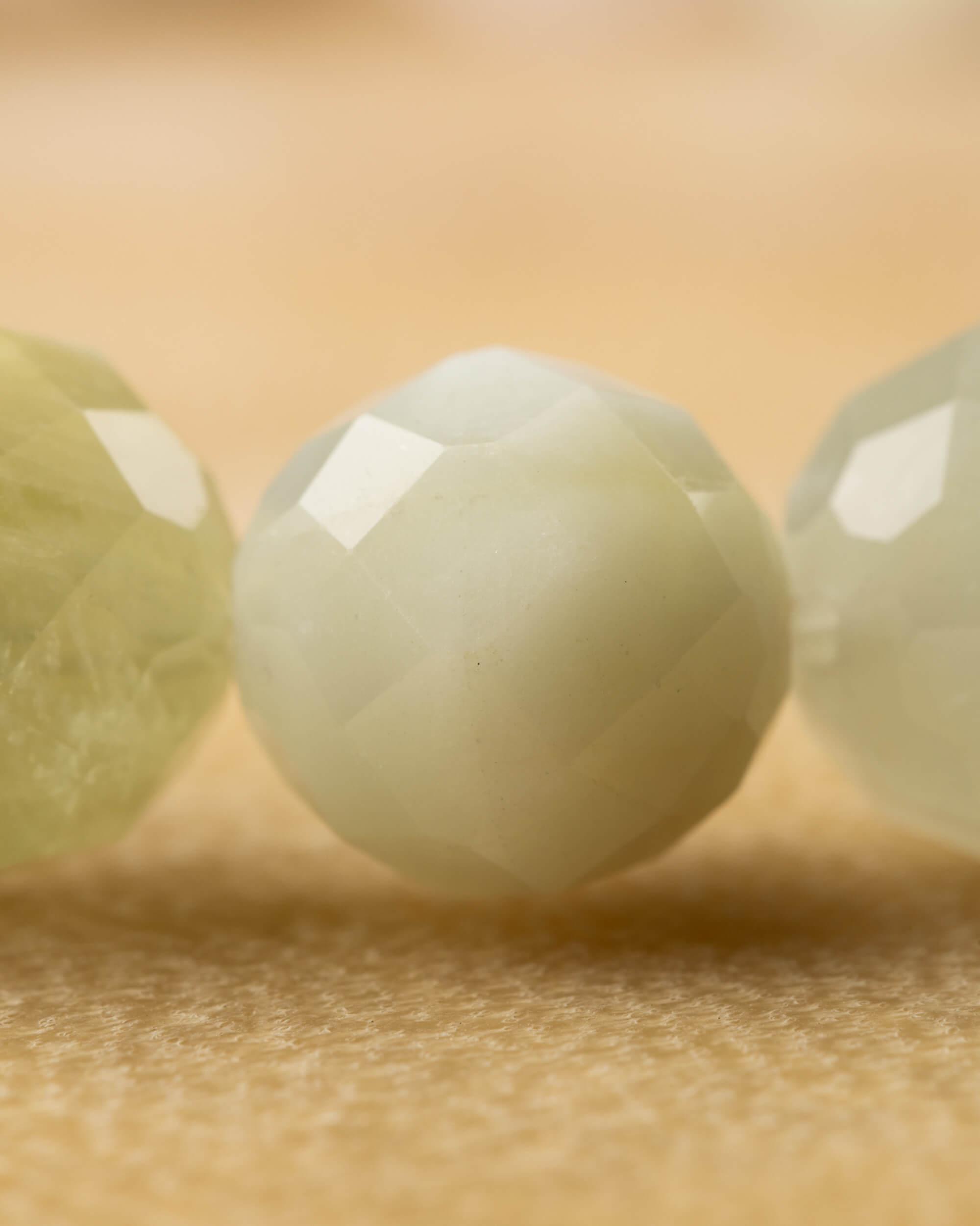 Pulsera de Berilos Facetada 8 mm - Coherencia y Claridad Amorosa