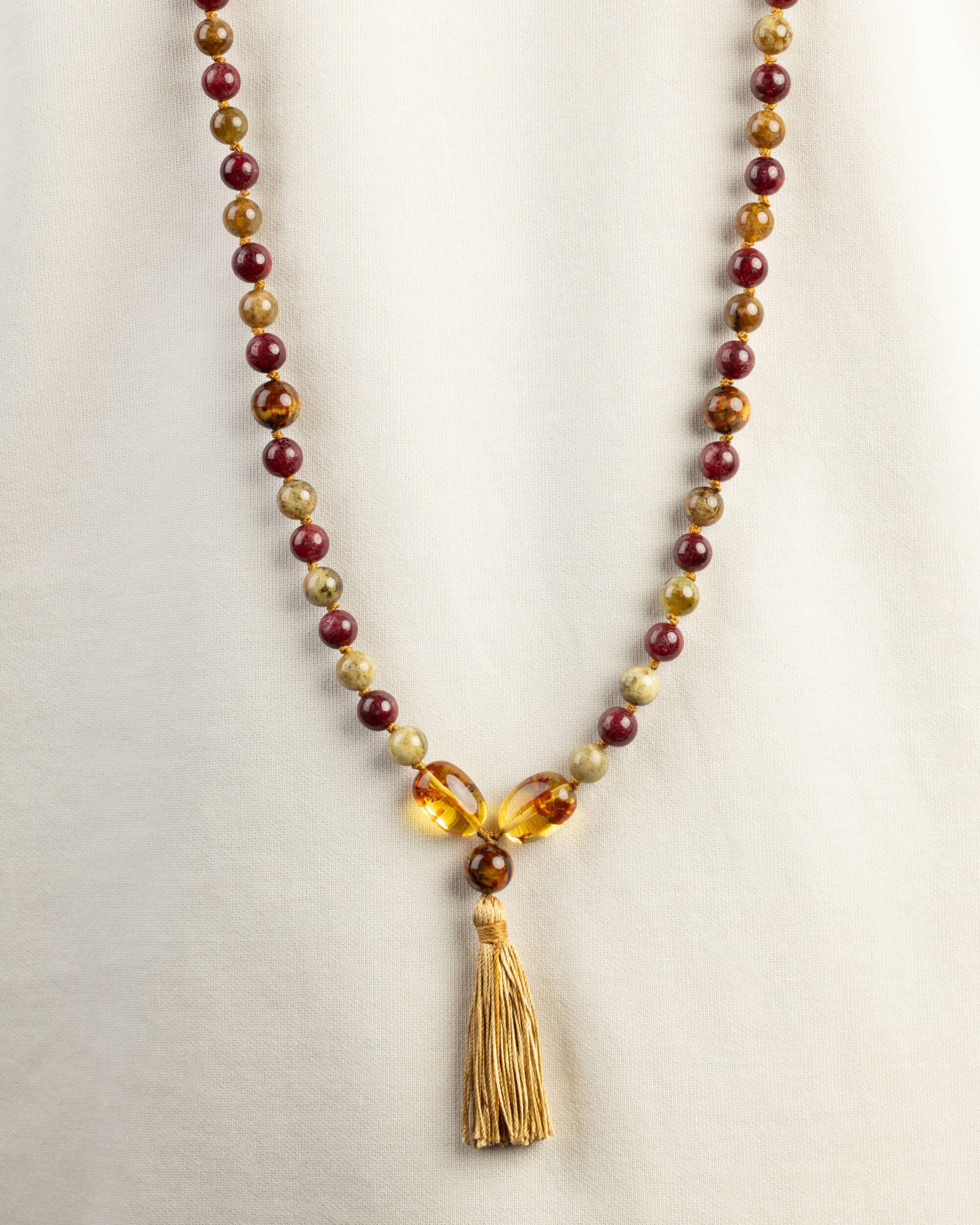 Japa Mala "Centro Encendido" 108 Cuentas - Fuego Encarnado y Visión