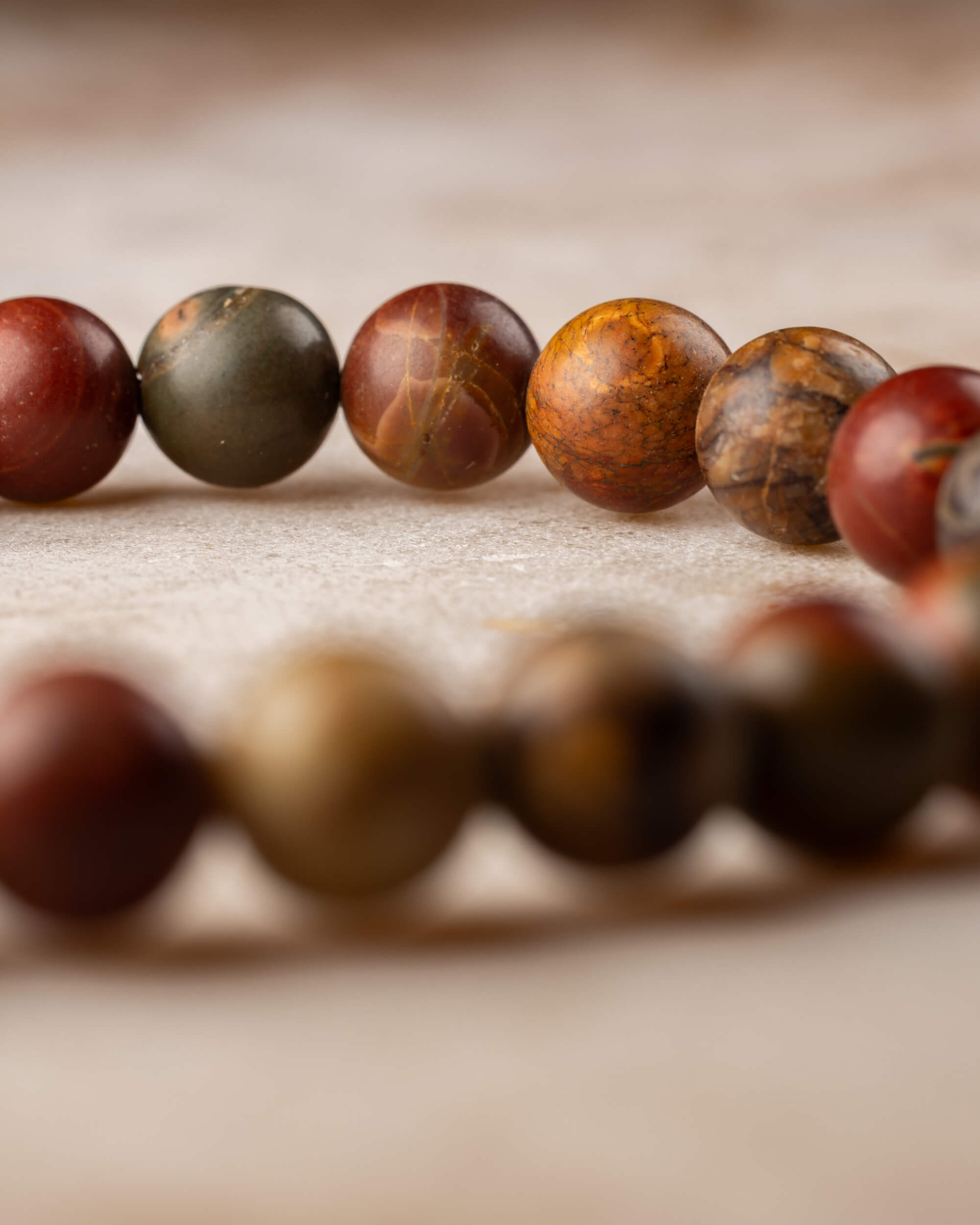 Pulsera de Jaspe Picasso 8 mm - Orden Creativo y Estructura