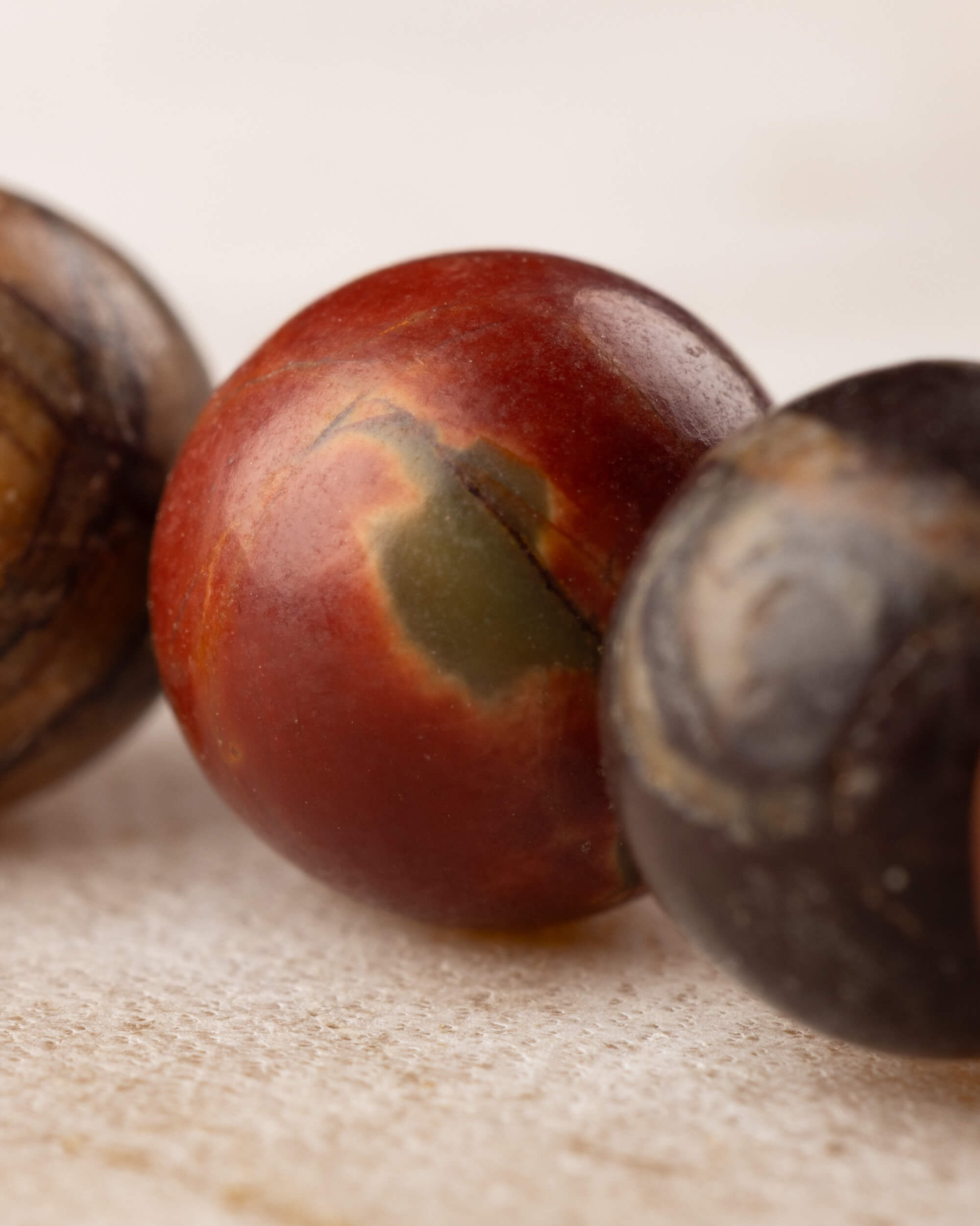 Pulsera de Jaspe Picasso 8 mm - Orden Creativo y Estructura