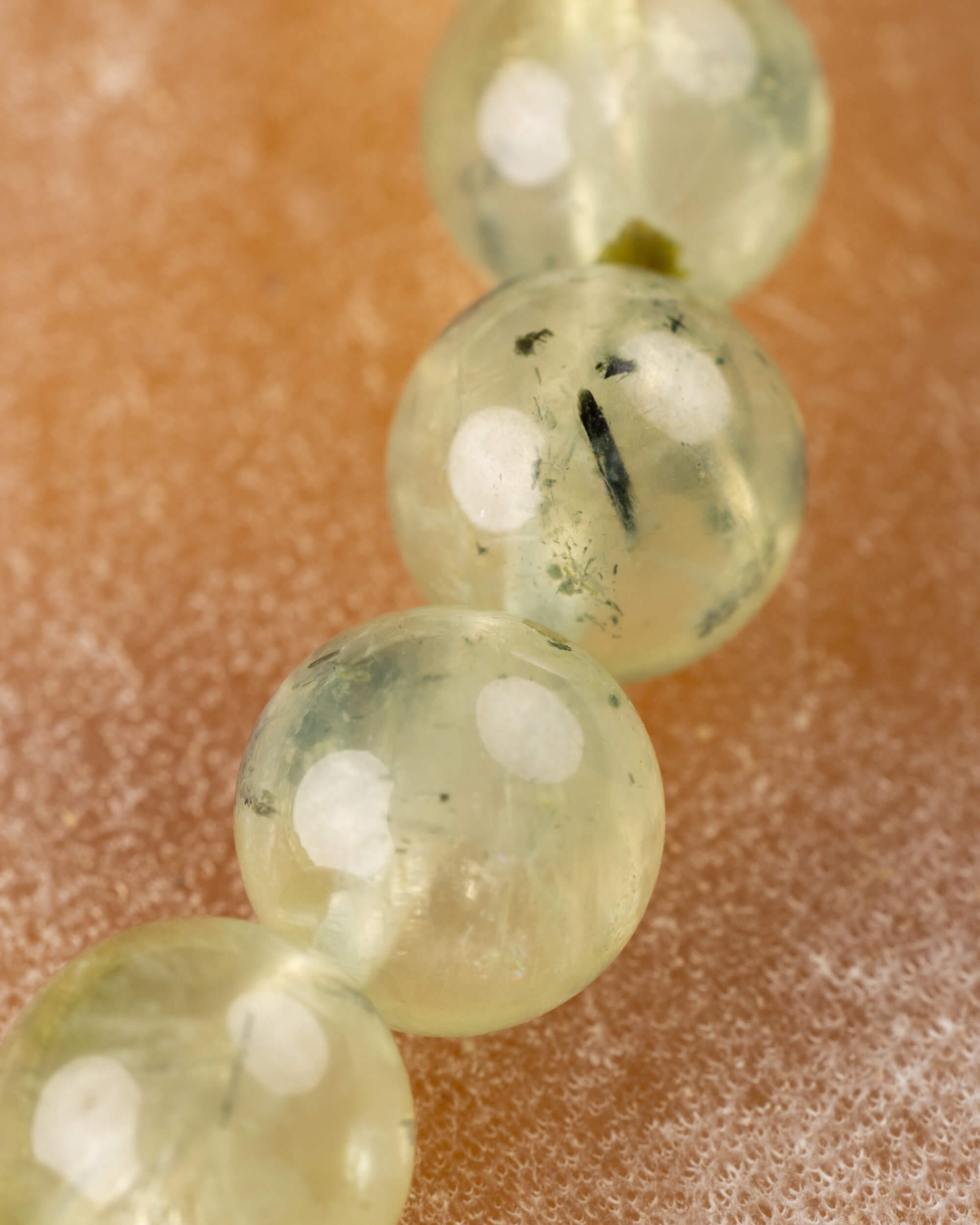 Pulsera de Prehnita 8 mm - Intuición y Confianza