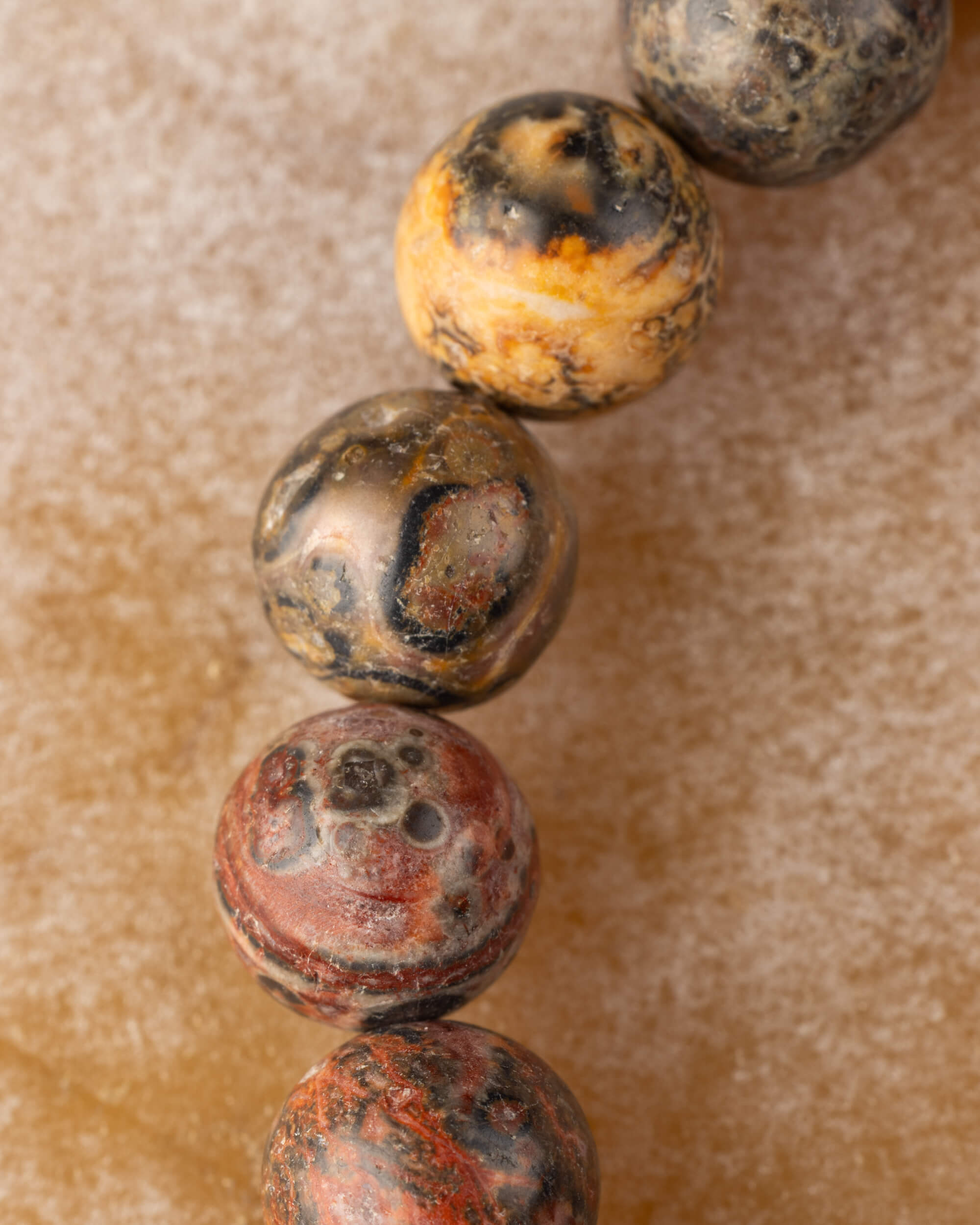 Pulsera de Jaspe Piel de Leopardo 8 mm - Instinto y Presencia