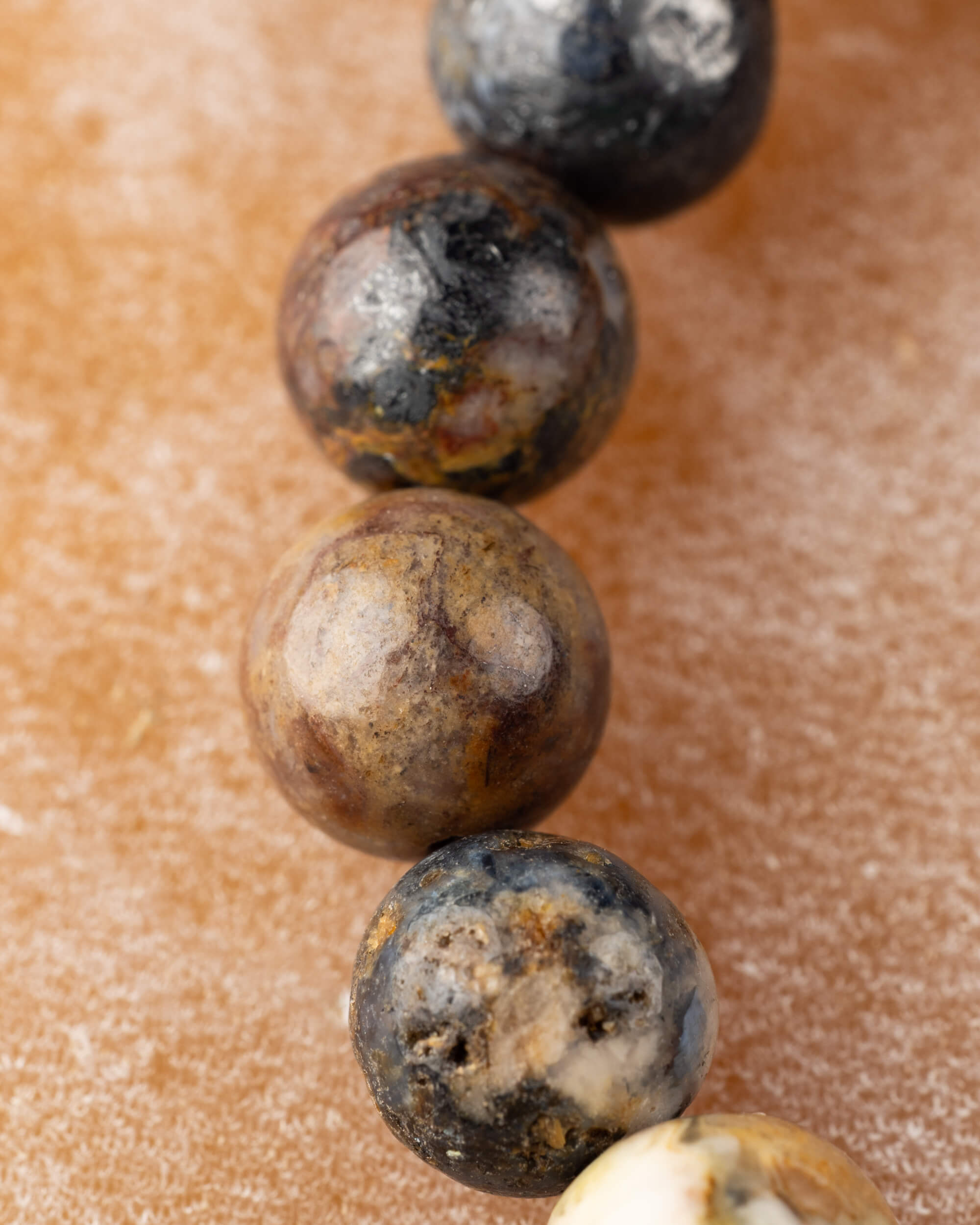 Pulsera de Pietersita Multicolor 8 mm - Visión Multicapa y Centro