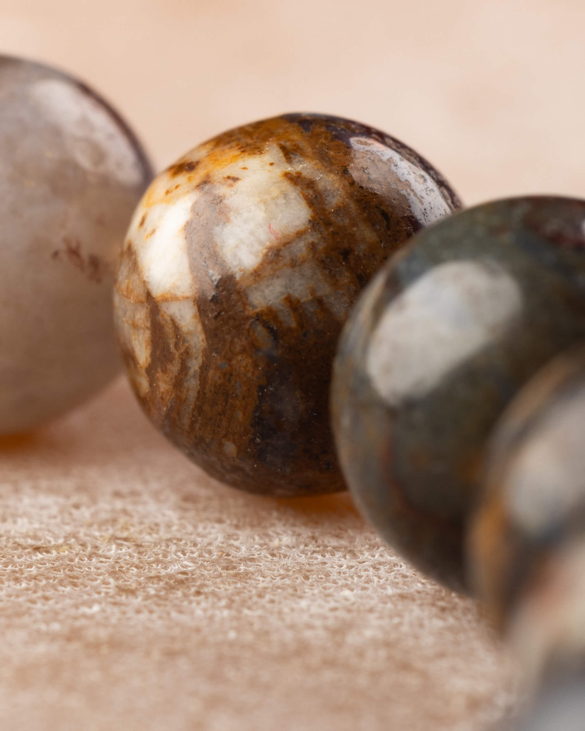 Pulsera de Pietersita Multicolor 8 mm - Visión Multicapa y Centro