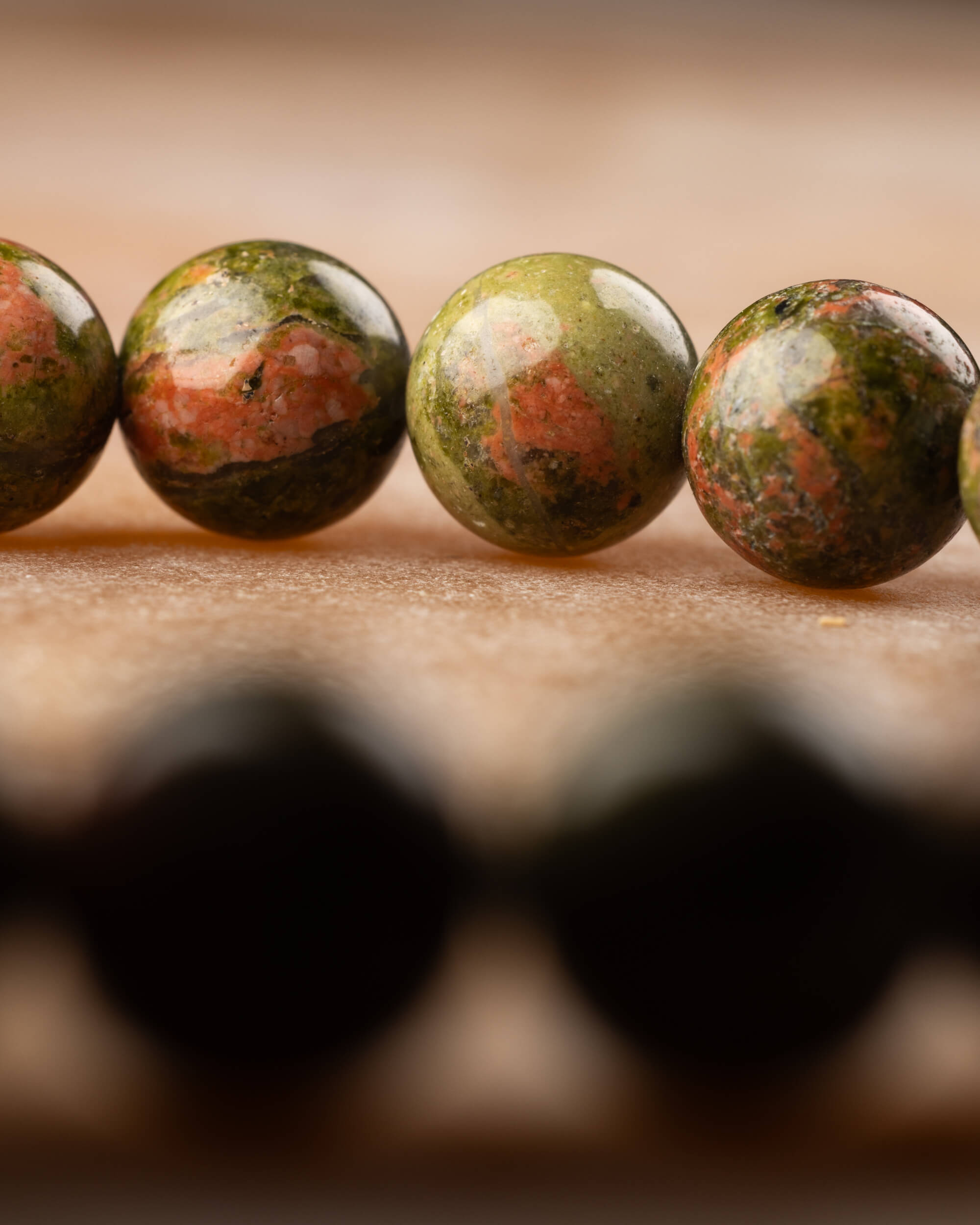 Pulsera de Jaspe Unakita 8 mm - Emoción y Presencia