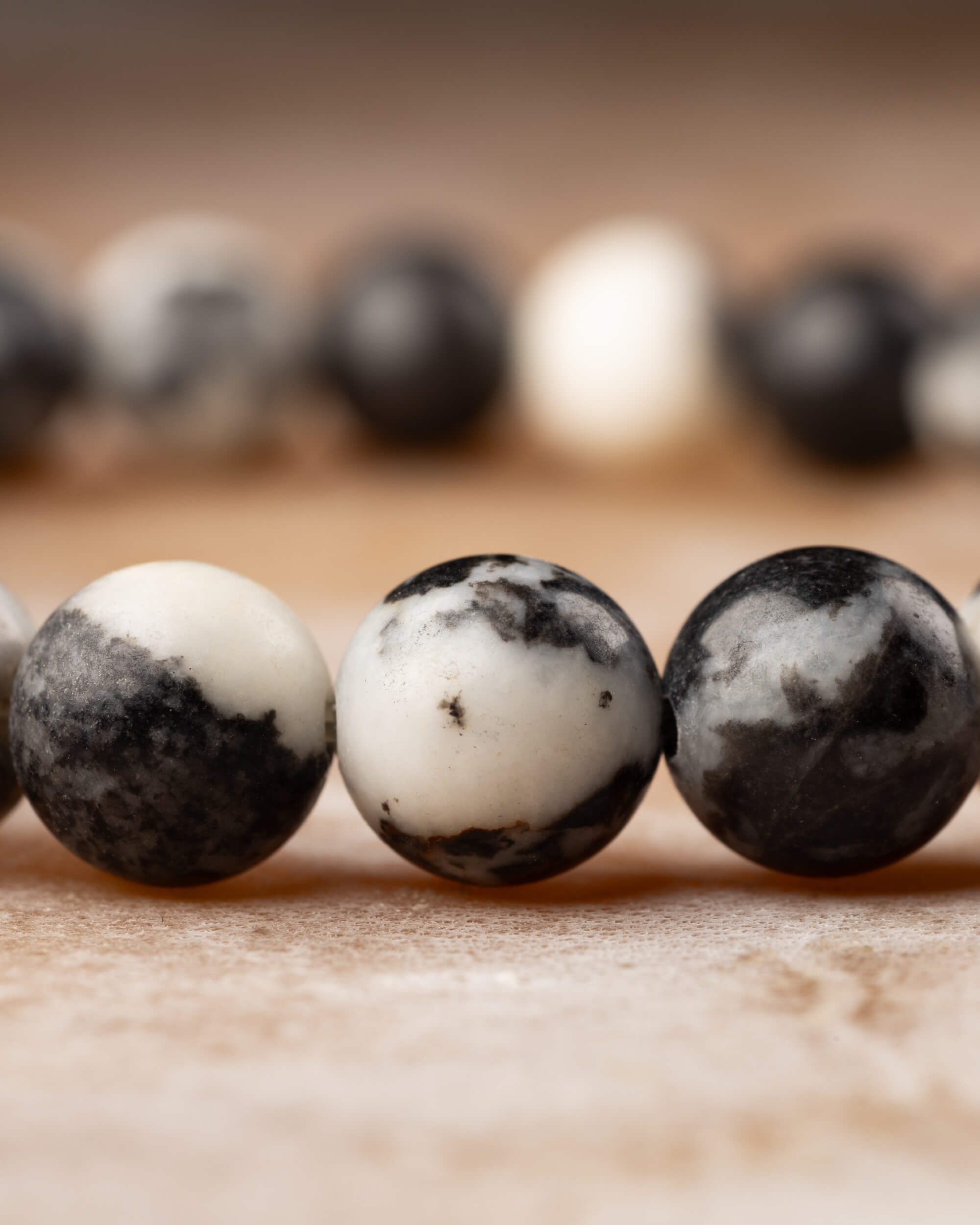 Pulsera de Jaspe Cebra 8 mm - Equilibrio y Dirección