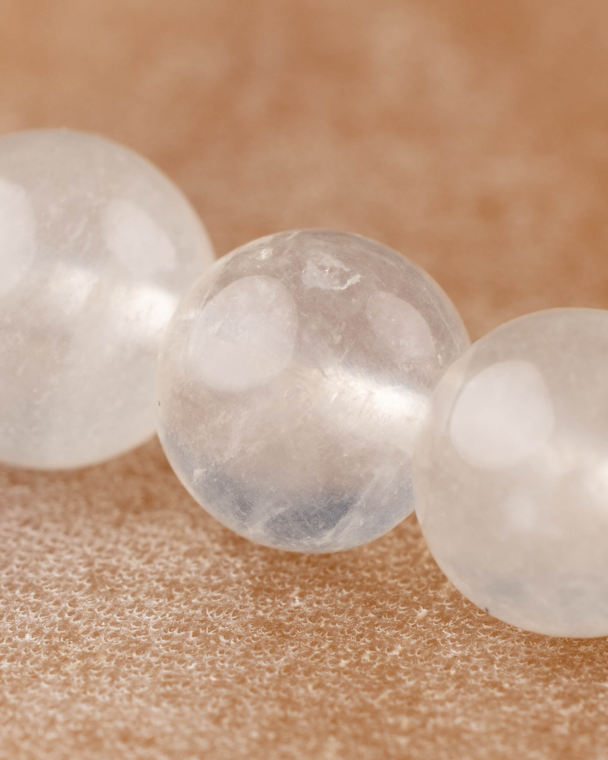 Pulsera de Piedra Luna 7 mm - Ritmo Cíclico y Calma