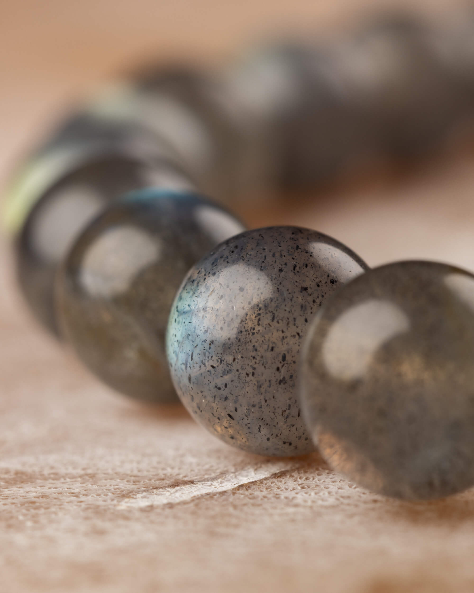 Pulsera de Labradorita 6 mm - Intuición y Magia Cotidiana