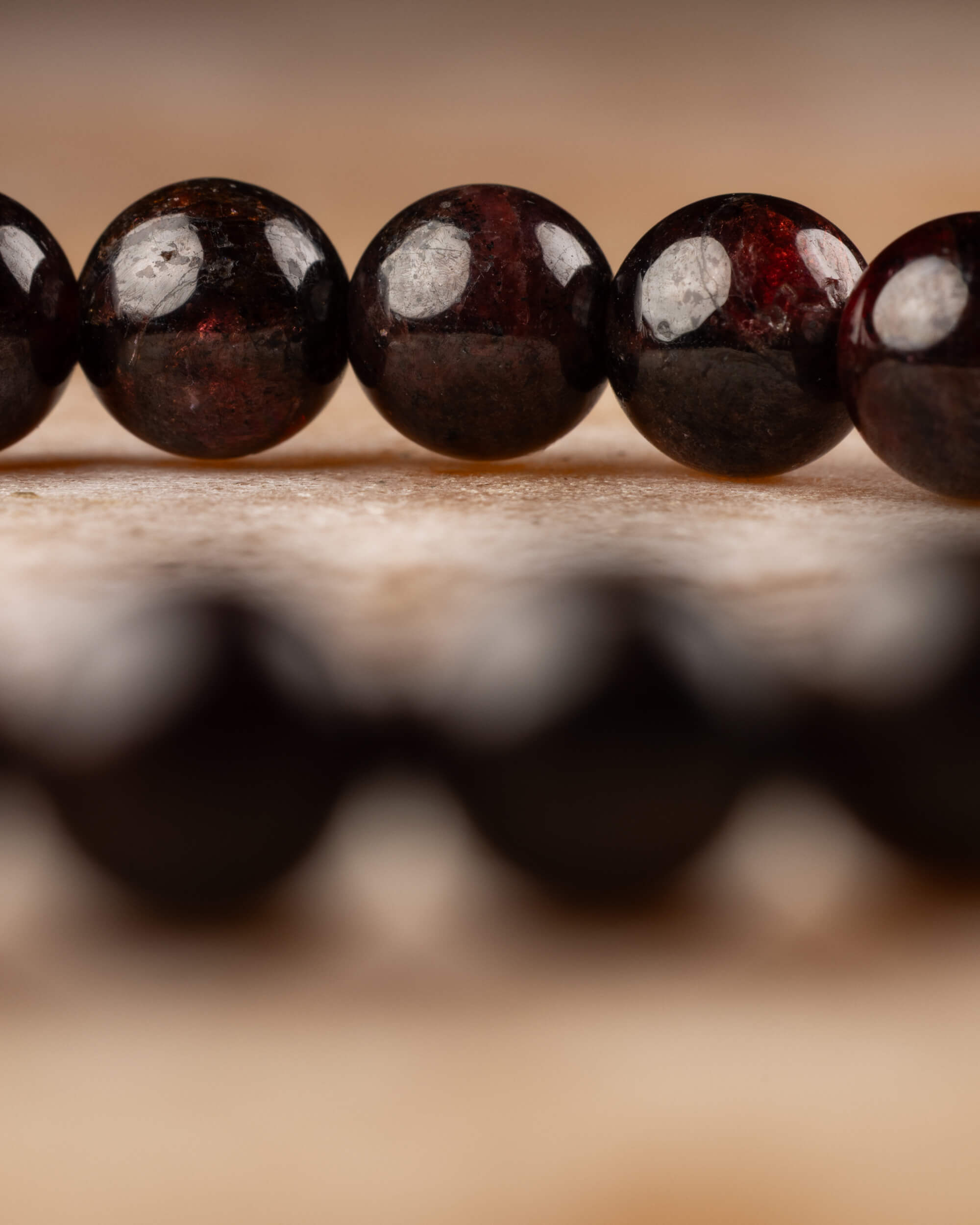 Pulsera de Granate Rojo 6 mm - Fuerza y Vitalidad