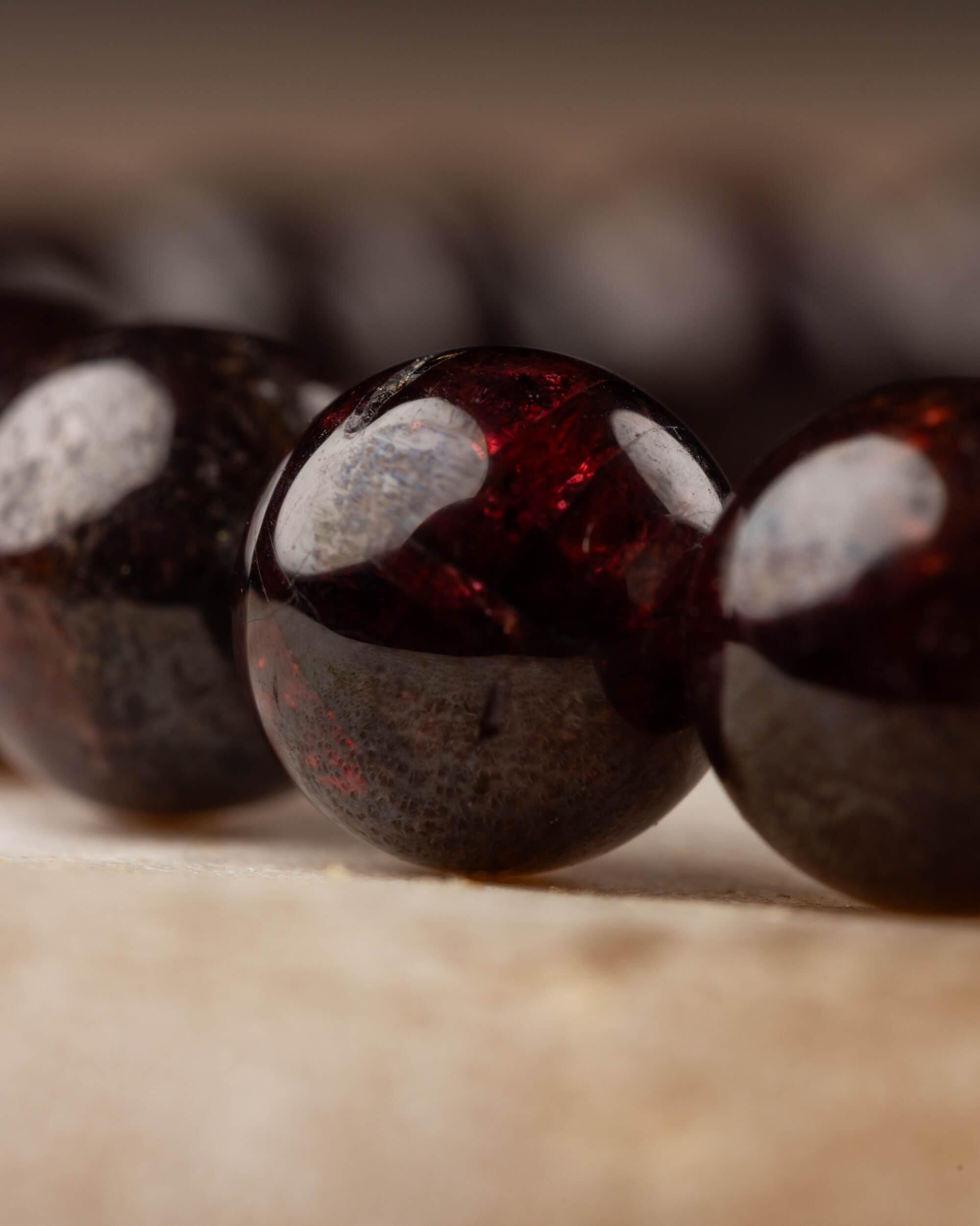 Pulsera de Granate Rojo 6 mm - Fuerza y Vitalidad