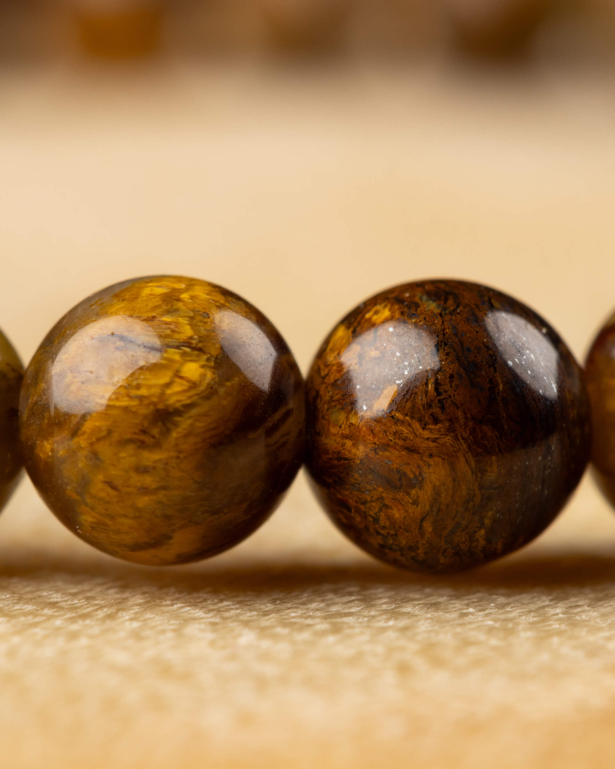 Pulsera de Pietersita Amarilla 6 mm - Claridad y Poder Personal