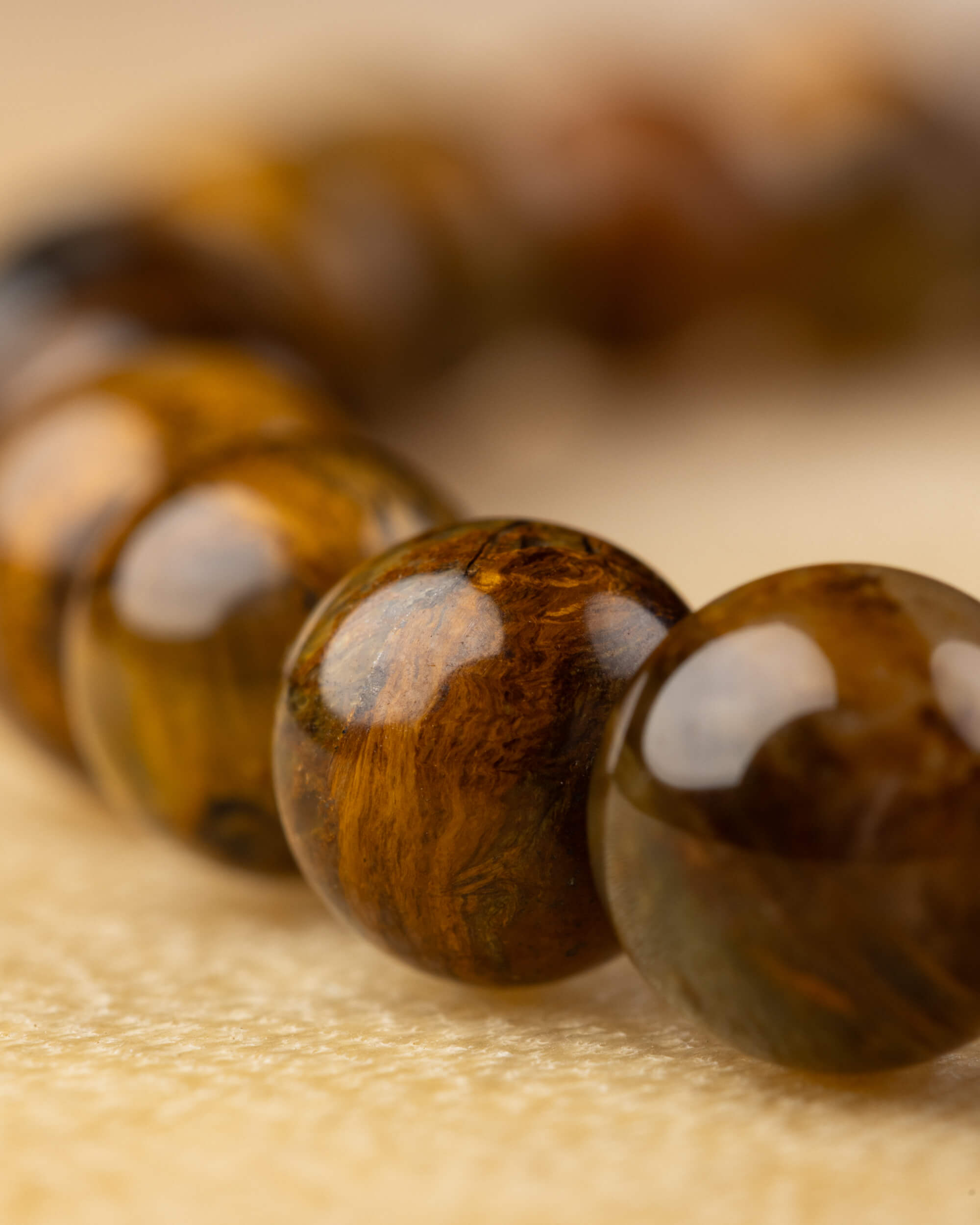 Pulsera de Pietersita Amarilla 6 mm - Claridad y Poder Personal