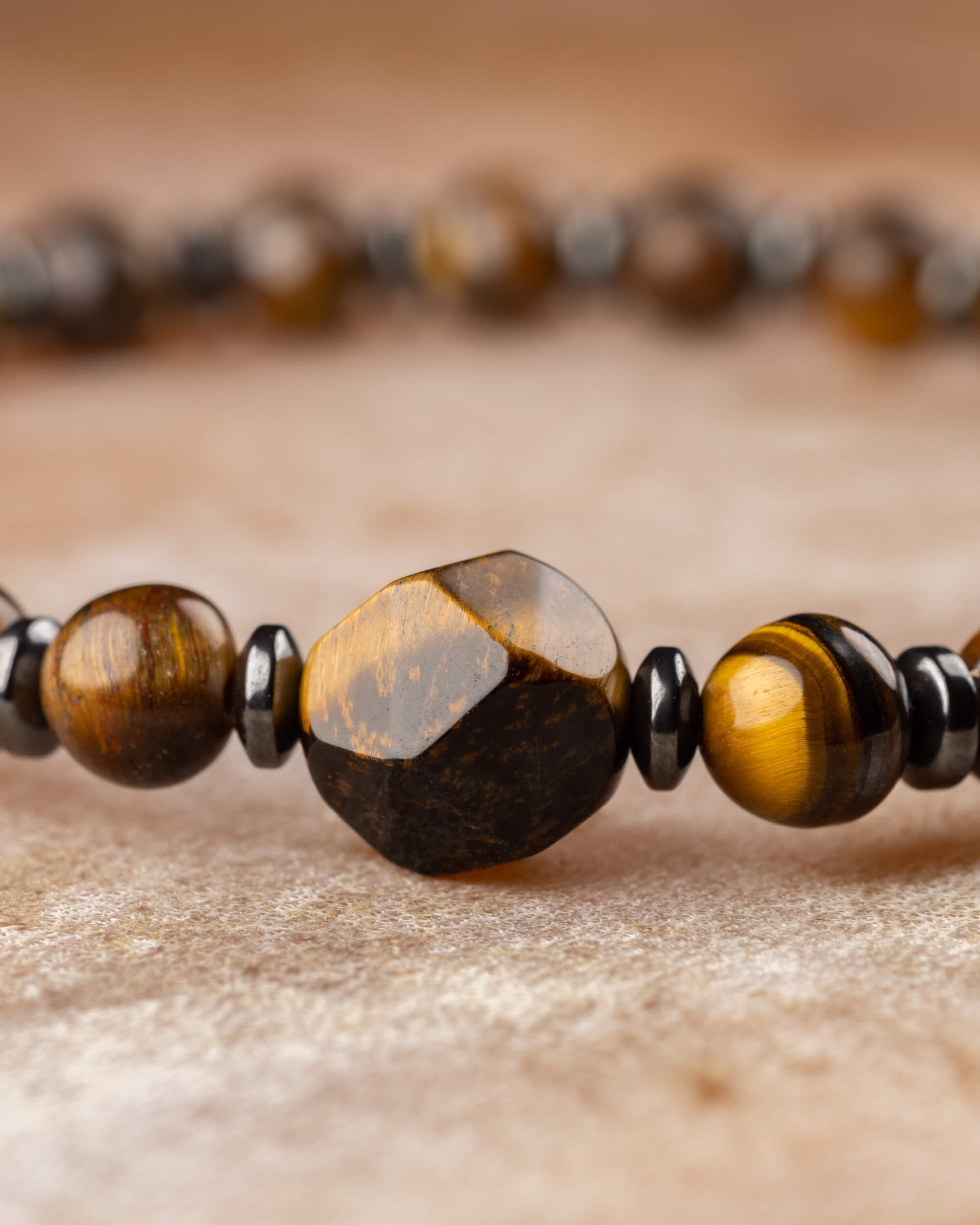 Pulsera de Ojo de Tigre y Hematita (6 mm)