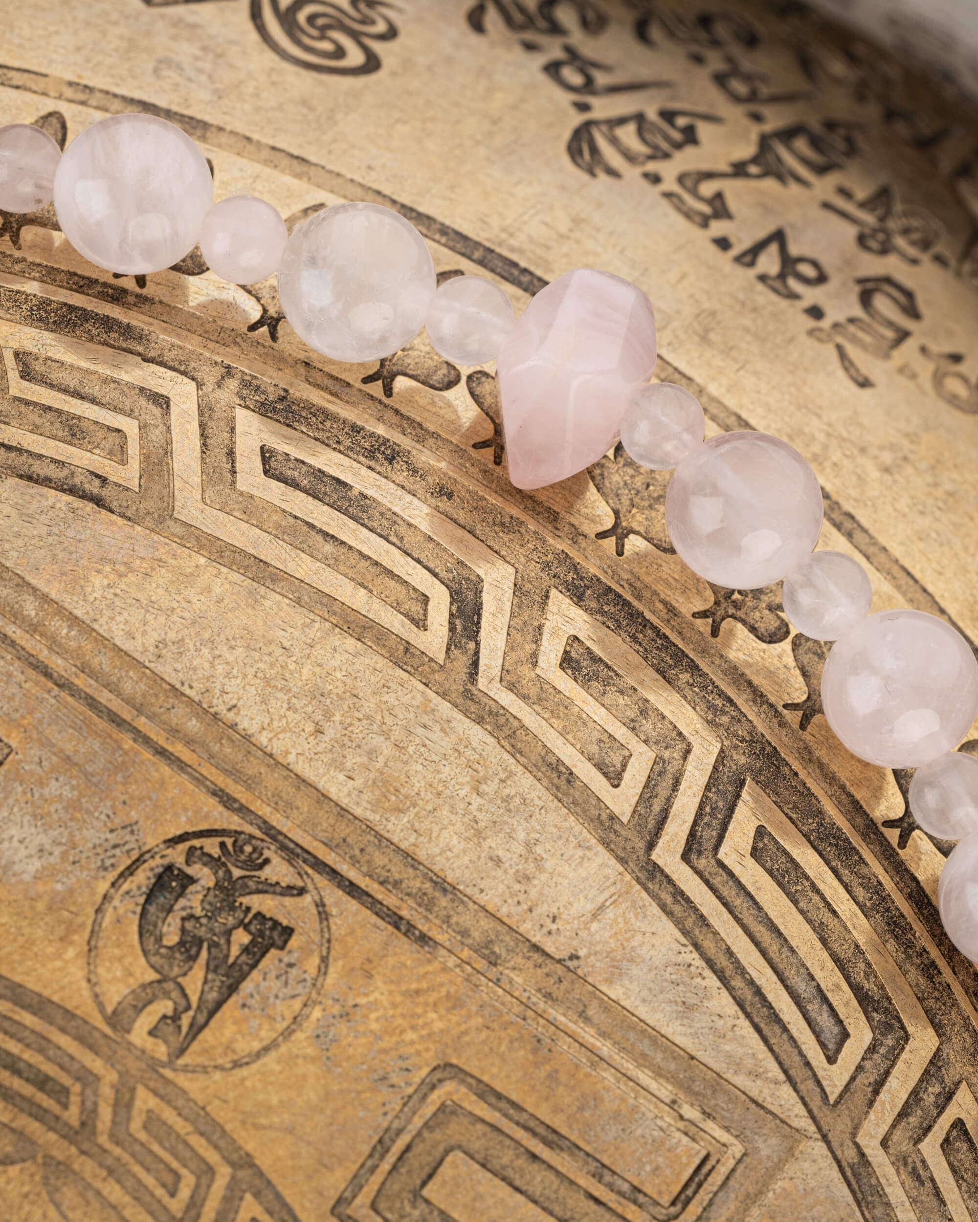 Codificador Collar de Cuarzo Rosa "Corazón Universal" 51 cm - Amor y Códigos Sagrados (Agesta)