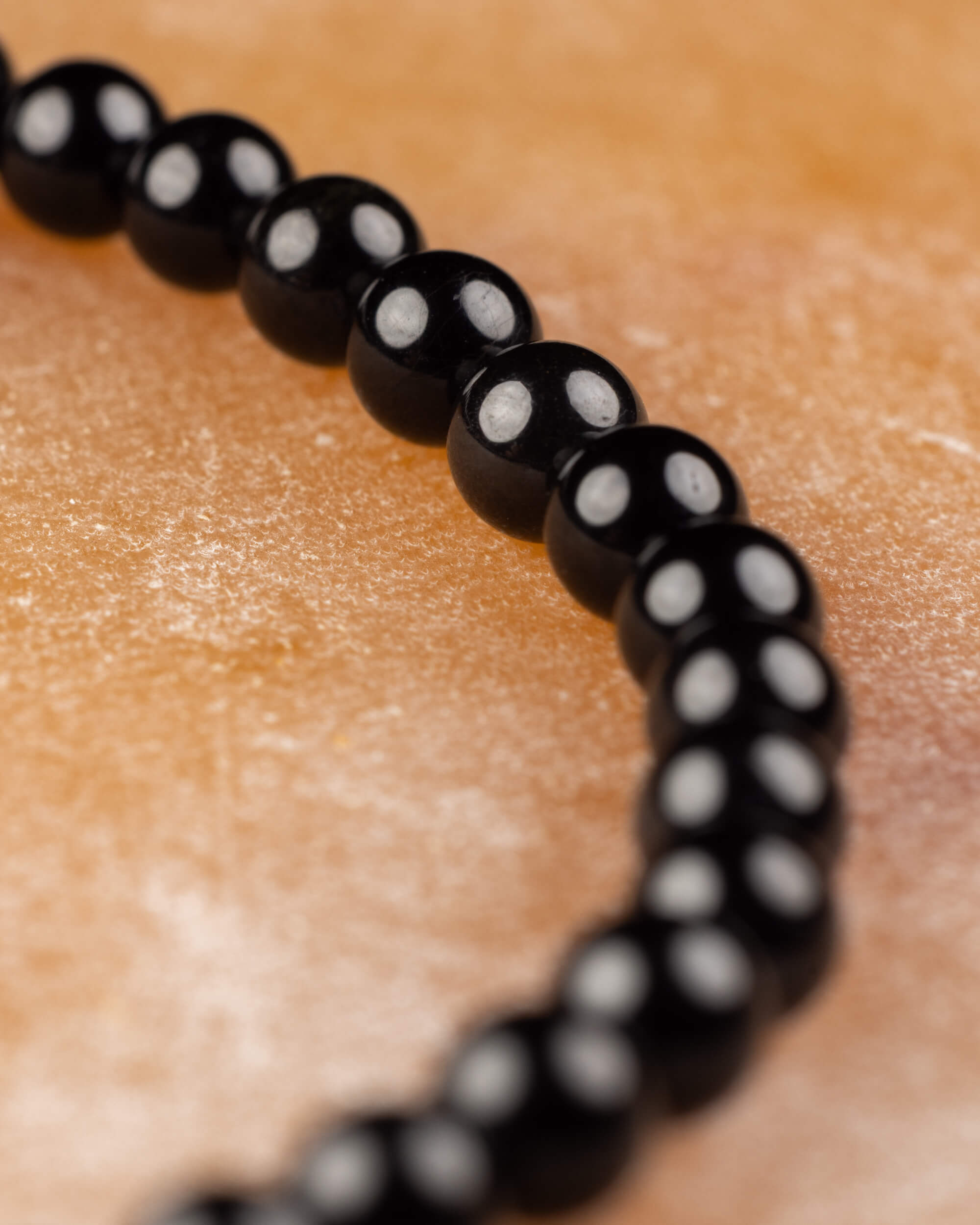 Pulsera de Turmalina Negra 4 mm - Protección y Anclaje Sutil