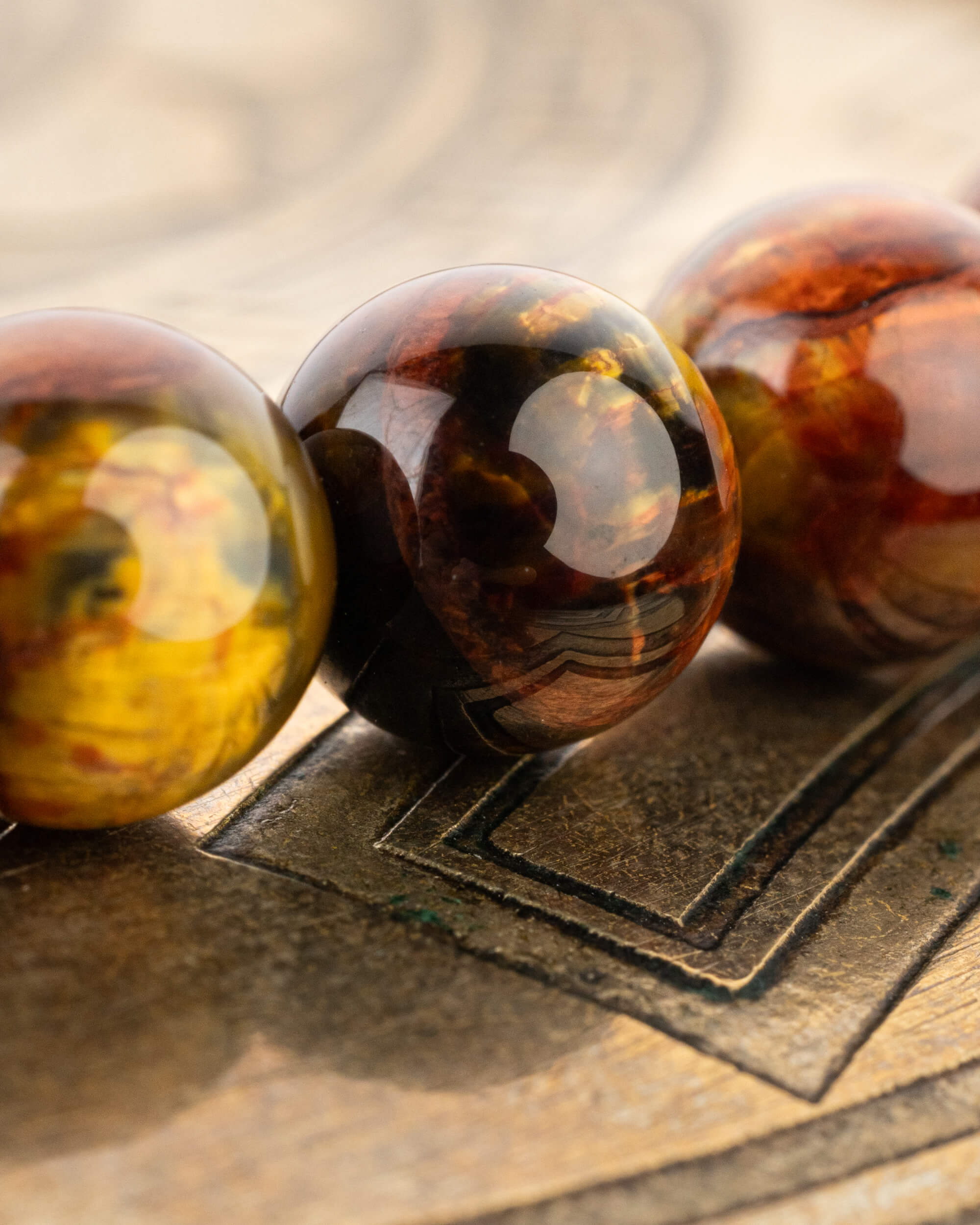 Codificador de Mano "Ojo del Infinito" 33 cm - Pietersita de Namibia (Agesta)