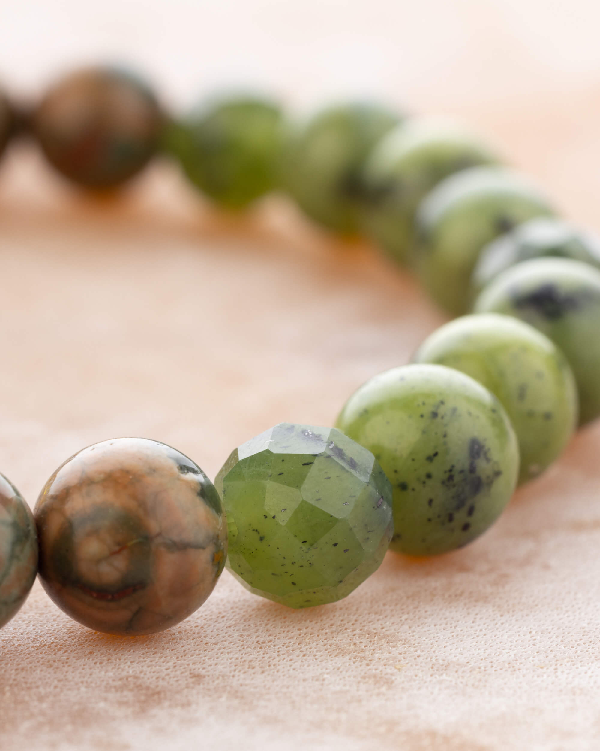 Pulsera Zodiacal Tauro ♉ 8 mm - Estabilidad, Gozo y Abundancia