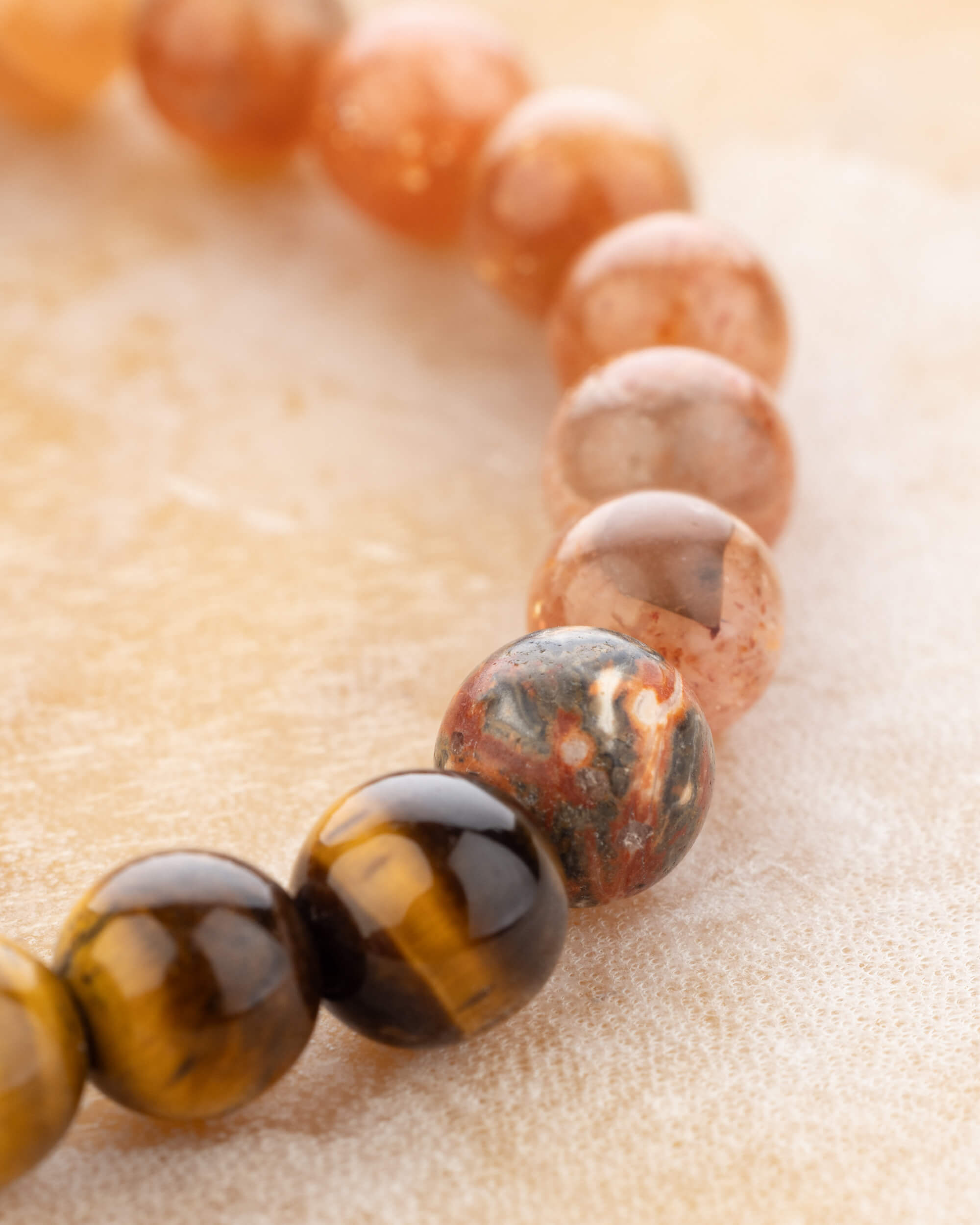 Pulsera Zodiacal Leo ♌ 8 mm - Brillo y Poder Personal