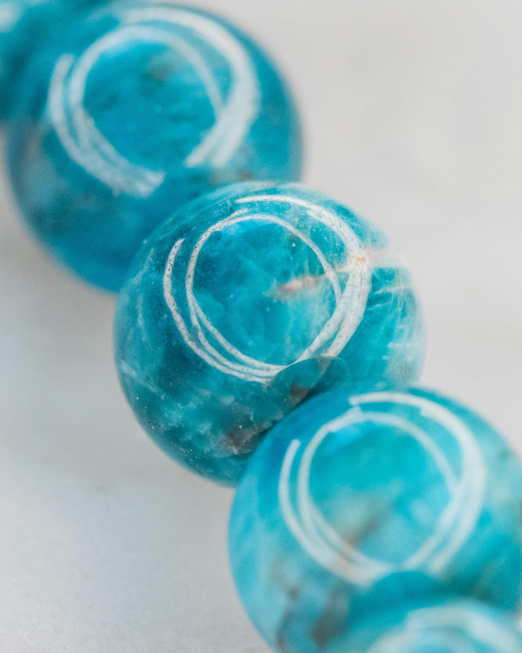 Codificador de Mano Apatita Azul 32 cm - Claridad y Expresión (Agesta)