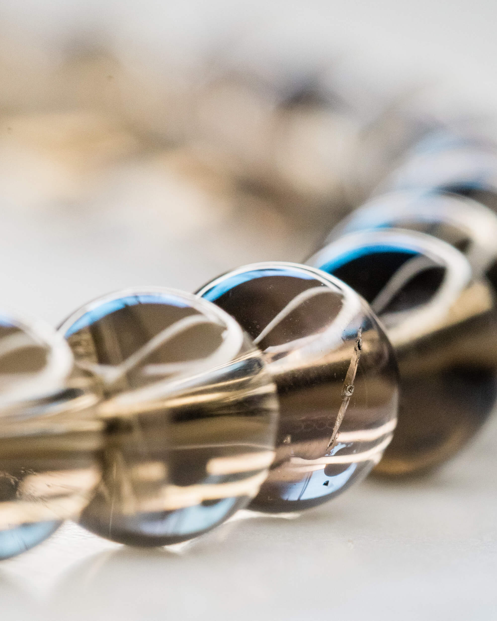 Codificador de Mano Cuarzo Ahumado 33 cm - Anclaje y Base Sólida (Agesta)