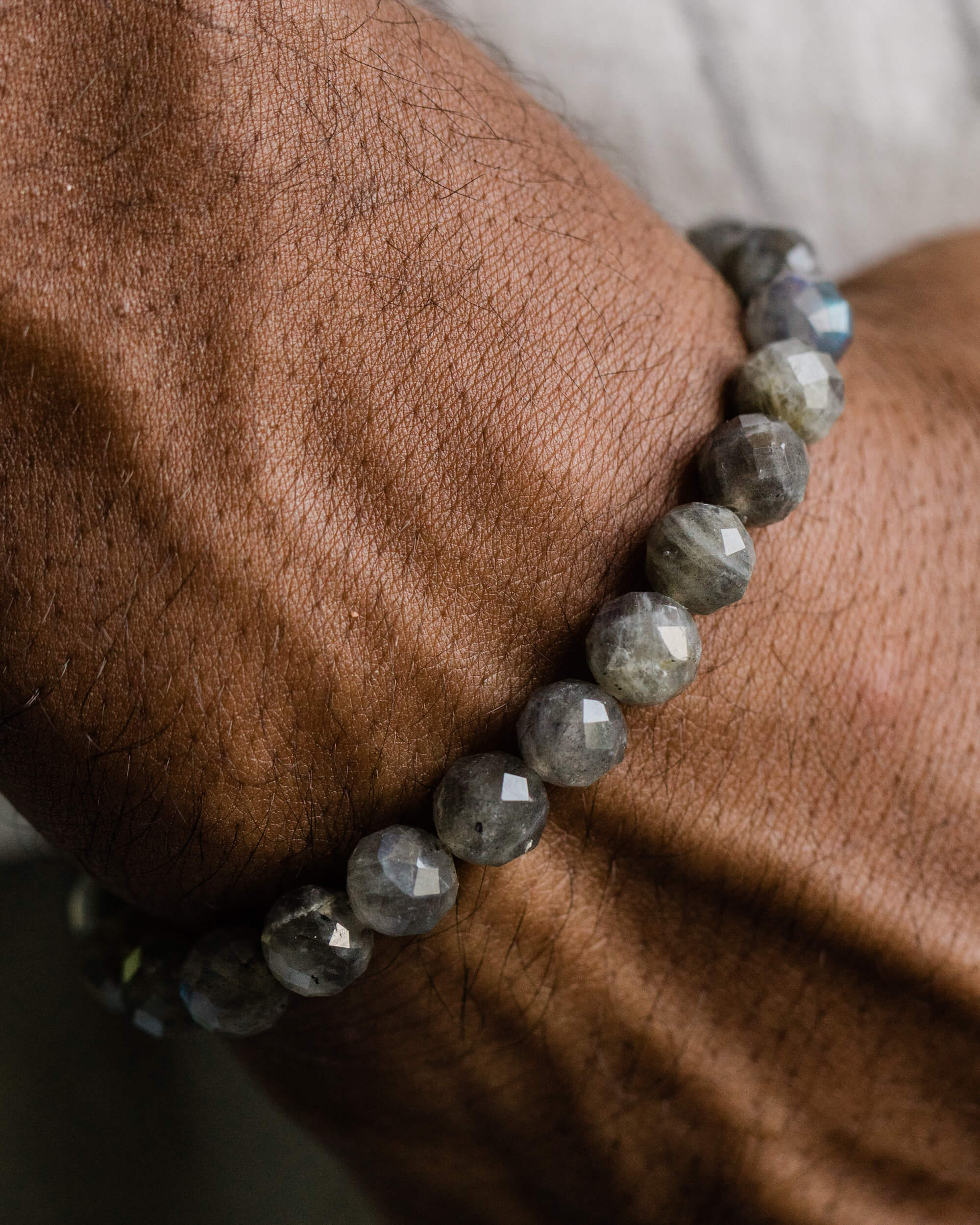 Pulsera de Labradorita Facetada 8 mm - Intuición y Visión Radiante
