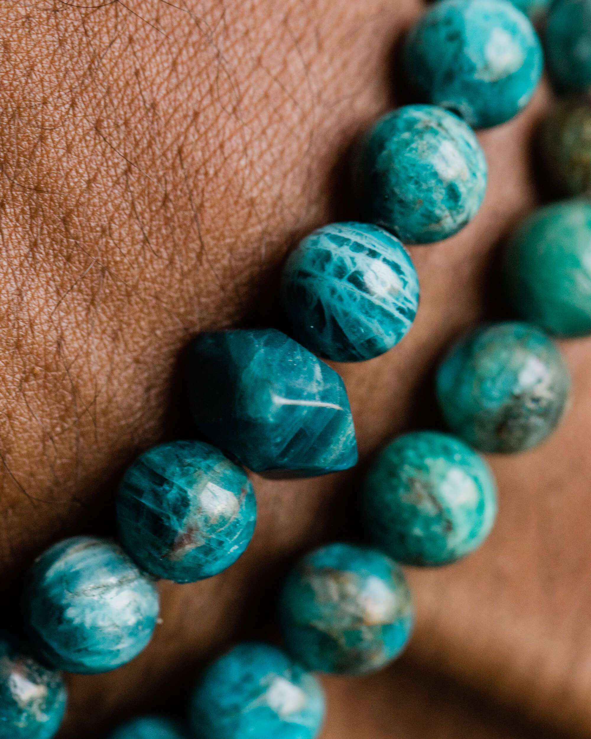 Codificador de Mano Apatita Azul 32 cm - Claridad y Expresión (Agesta)