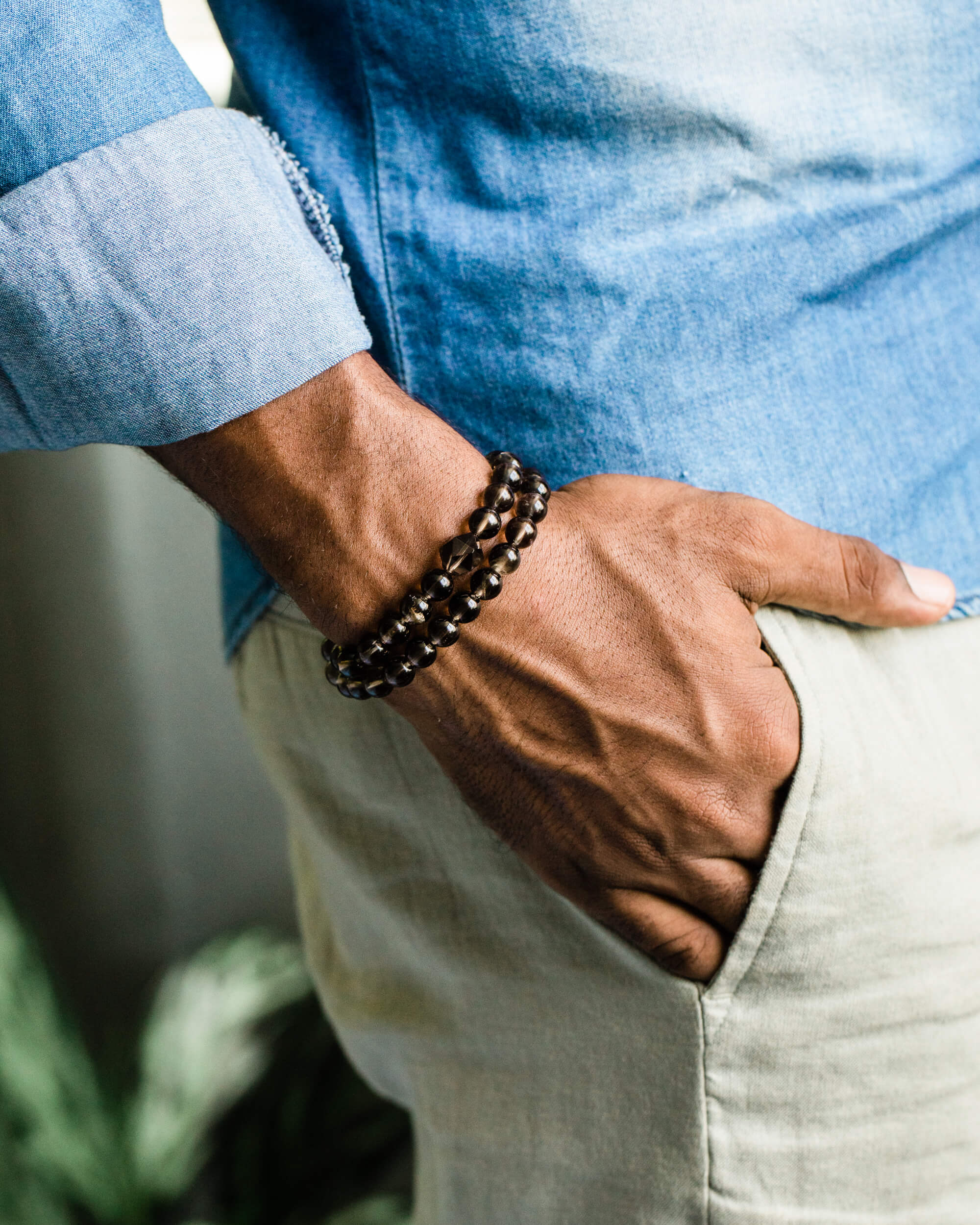 Codificador de Mano Cuarzo Ahumado 33 cm - Anclaje y Base Sólida (Agesta)