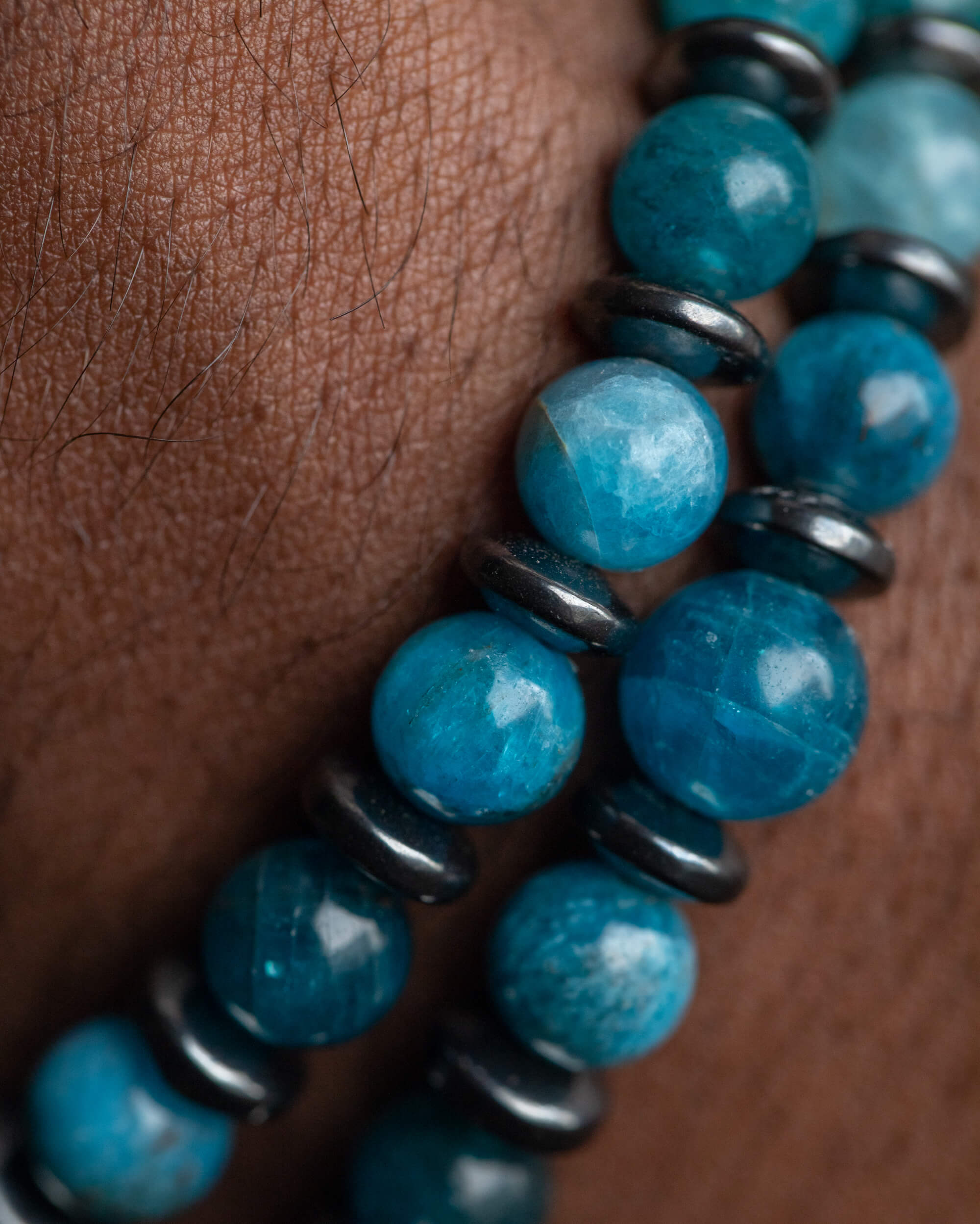 Codificador de Apatita Azul y Hematita (34 y 38 cm)