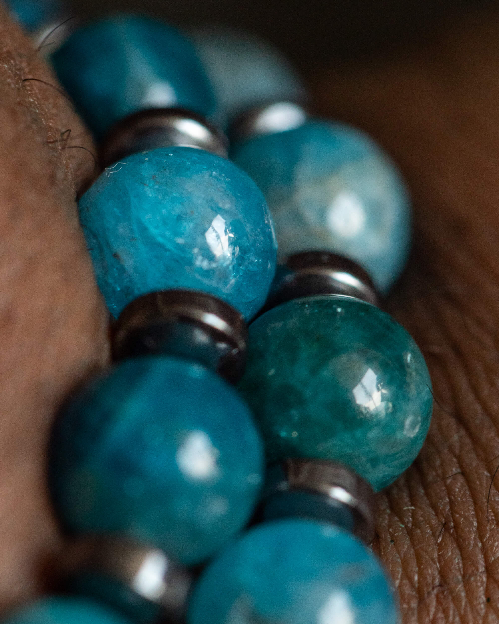 Codificador de Apatita Azul y Hematita (34 y 38 cm)