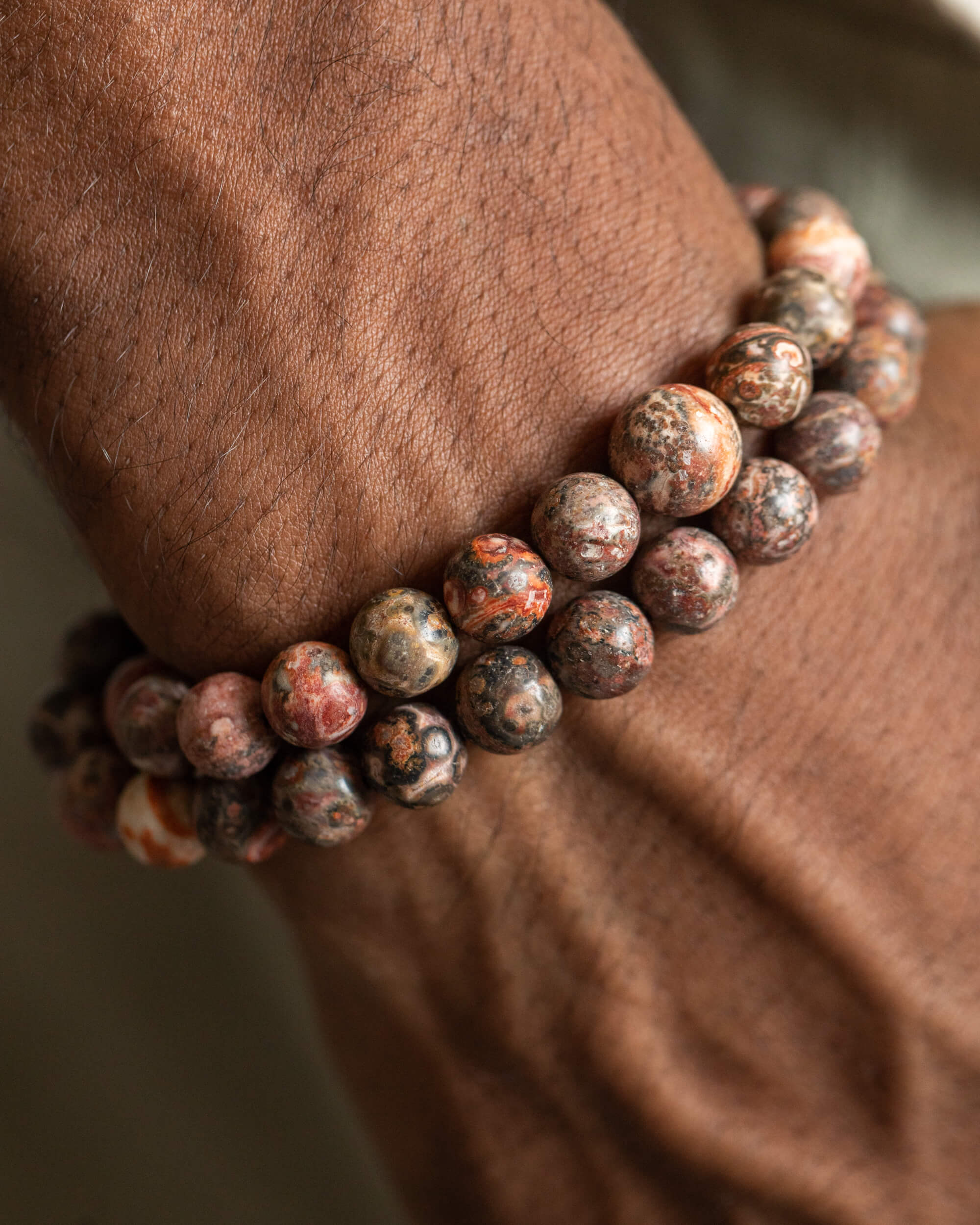 Codificador de Mano Jaspe Piel de Leopardo 34 cm - Instinto y Presencia (Agesta)