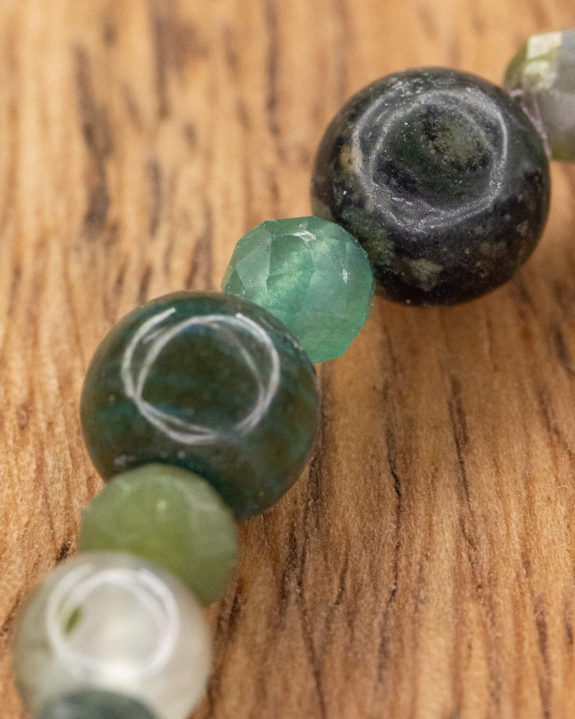 Pulsera Mix de Minerales Verdes 4-6 mm - Poder Enraizado y Calma