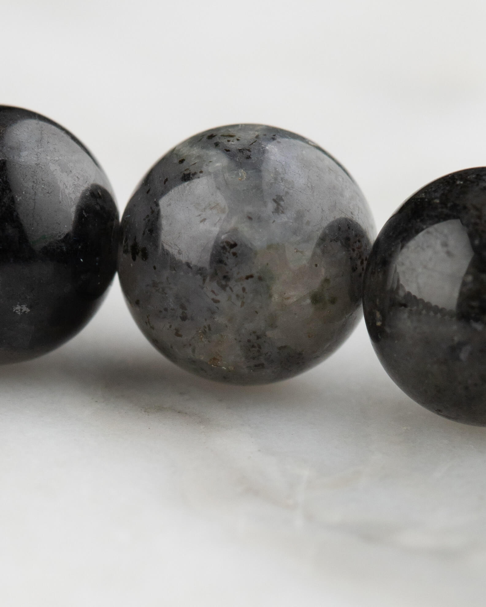 Pulsera de Iolita (8 mm)