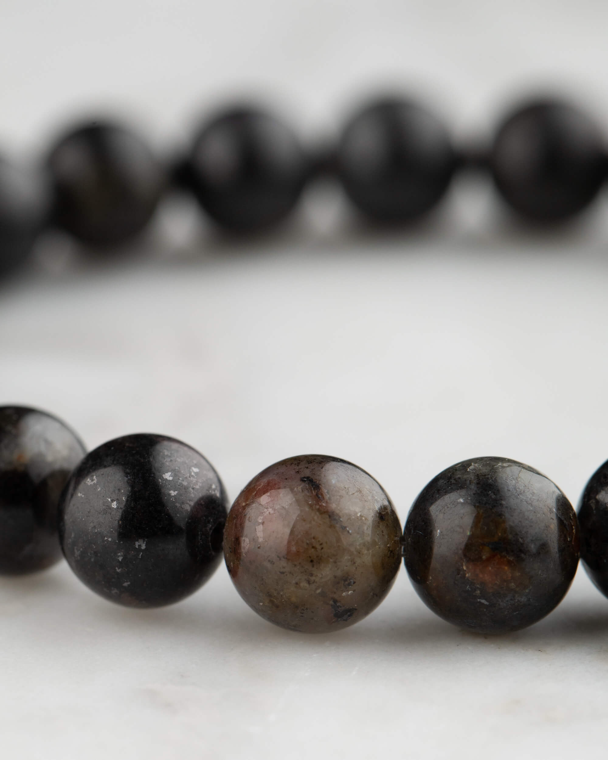 Pulsera de Iolita (8 mm)