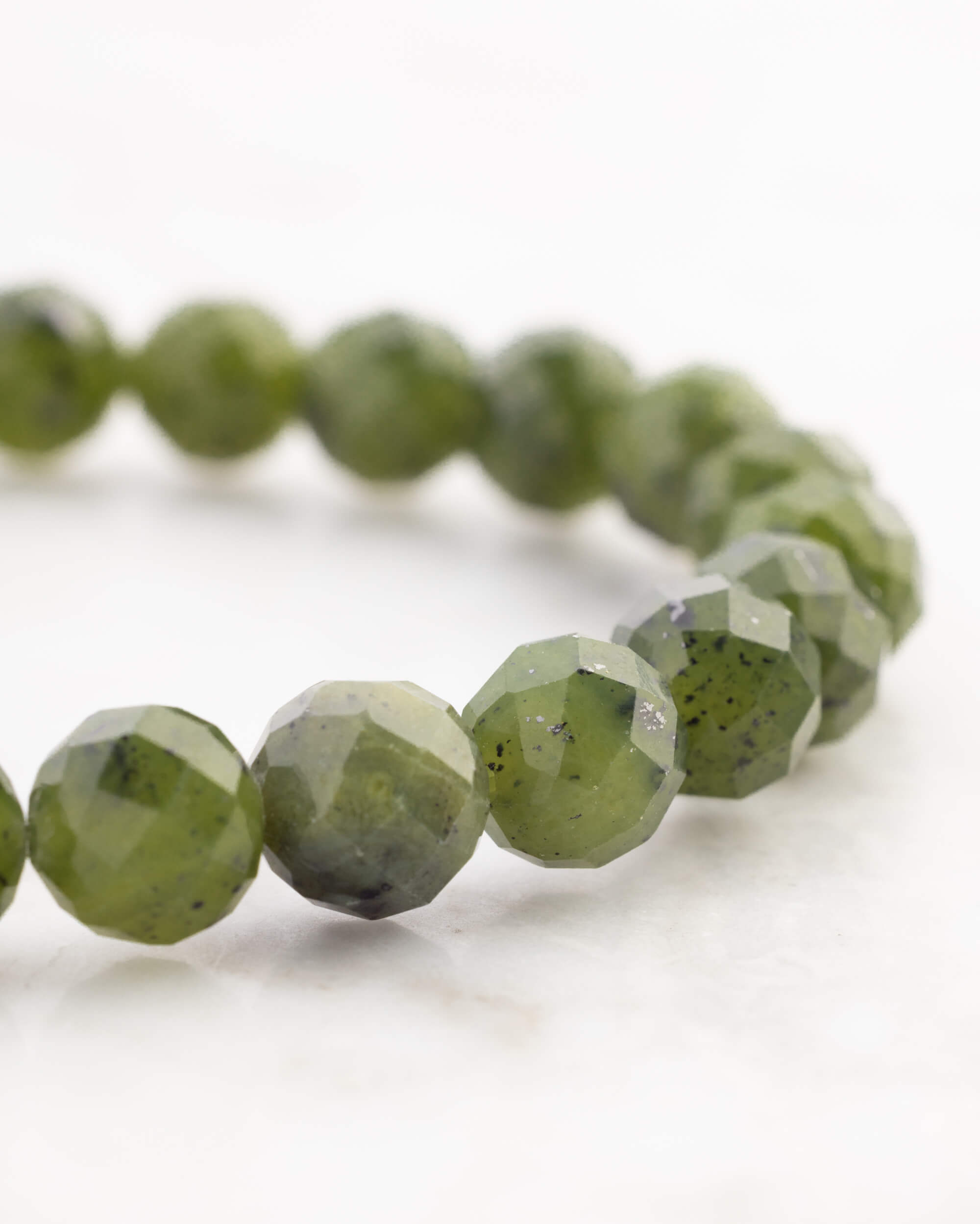 Pulsera de Jade Verde (8 mm Facetada)