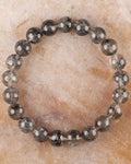 Pulsera de Cuarzo Diamante de Herkimer, pieza completa en círculo sobre superficie clara