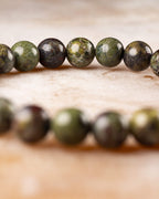 Pulsera de Jaspe Sangre de Dragón en doble hilera, tonos verde y rojo oscuro