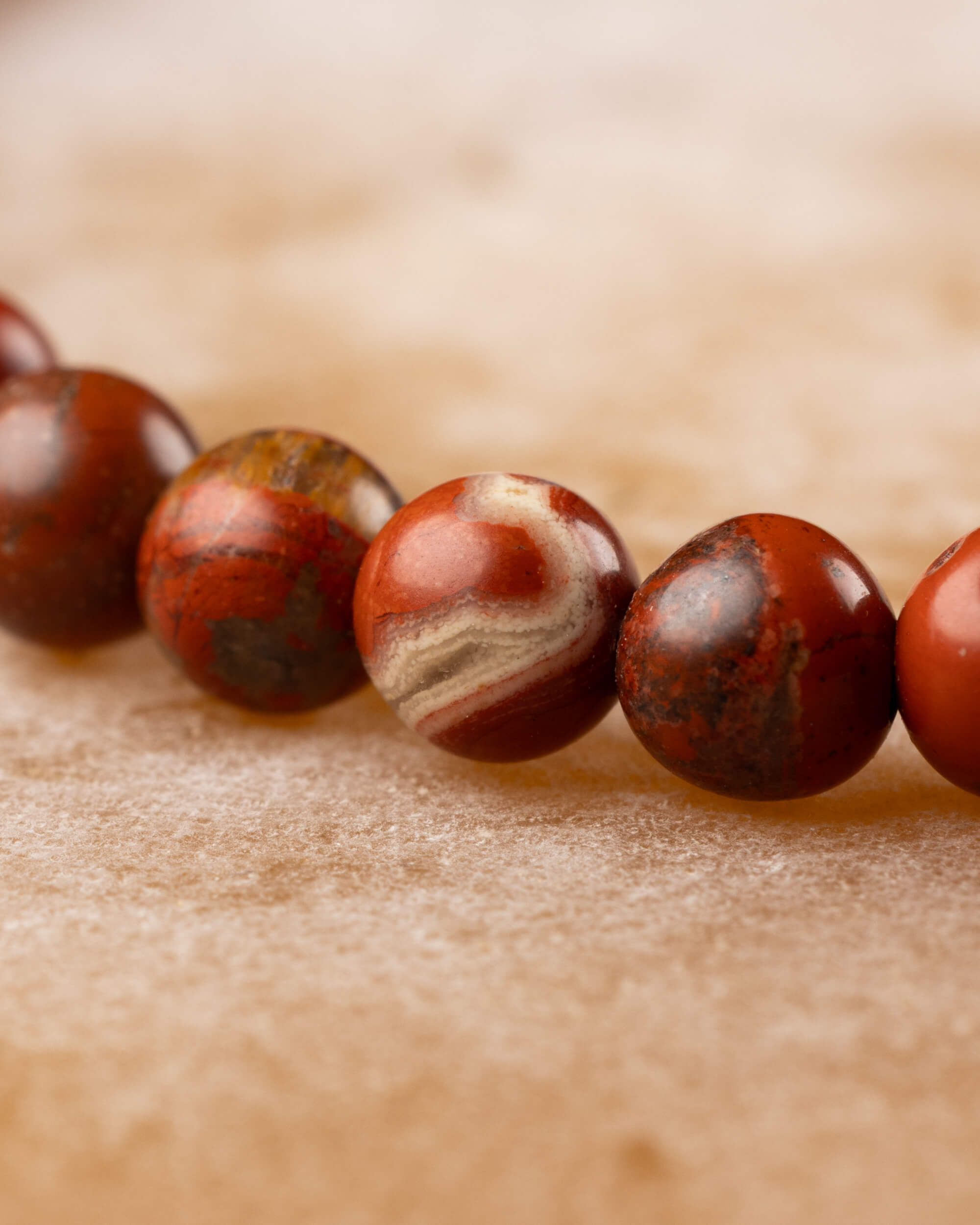 Pulsera de Jaspe Rojo 🏋️‍♂️🔴🔥 (4 mm) Vitalidad, Enraizamiento y Fuerza
