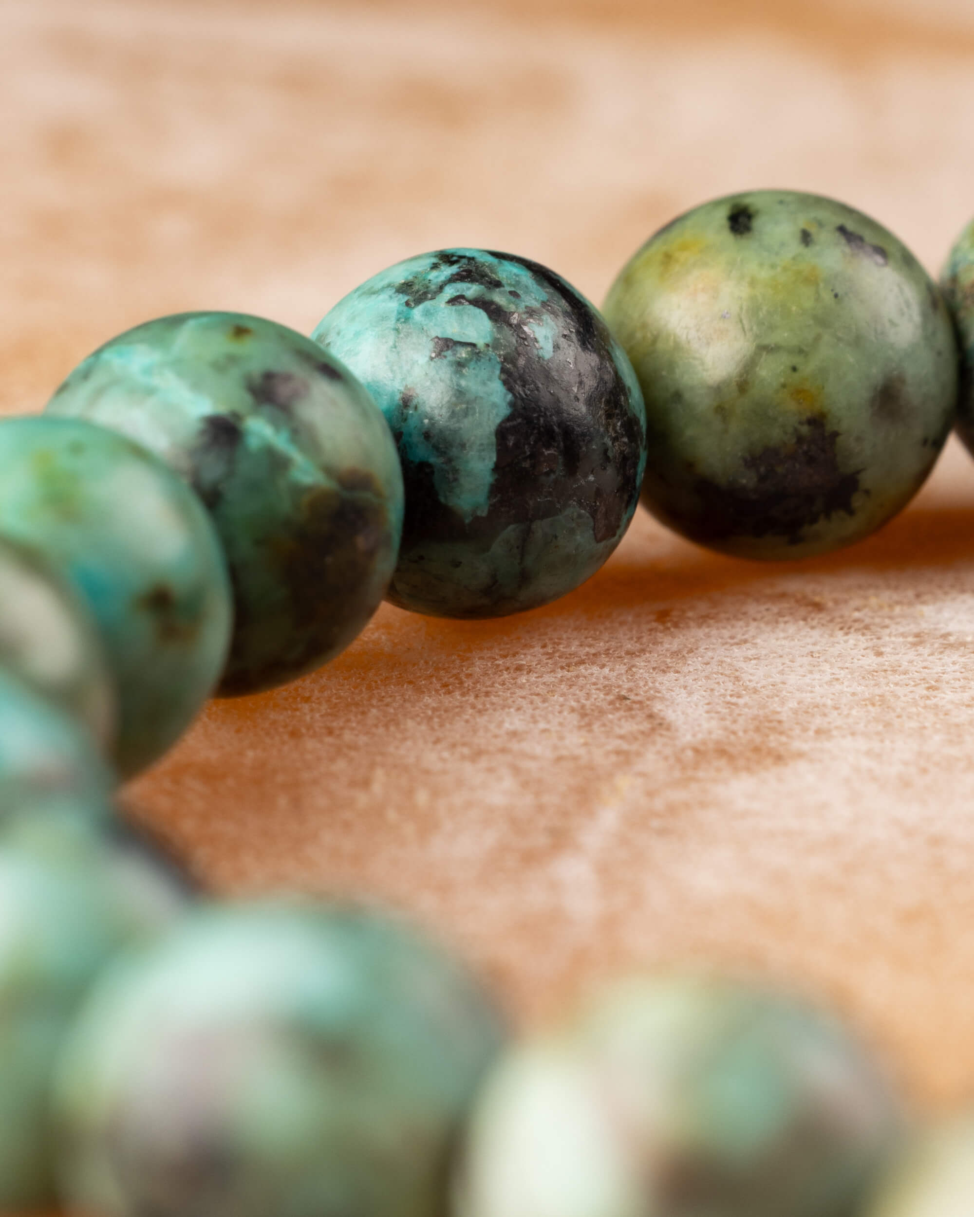 Pulsera de Turquesa Africana 🌍🦉💬 (8 mm) Evolución, Sabiduría y Comunicación
